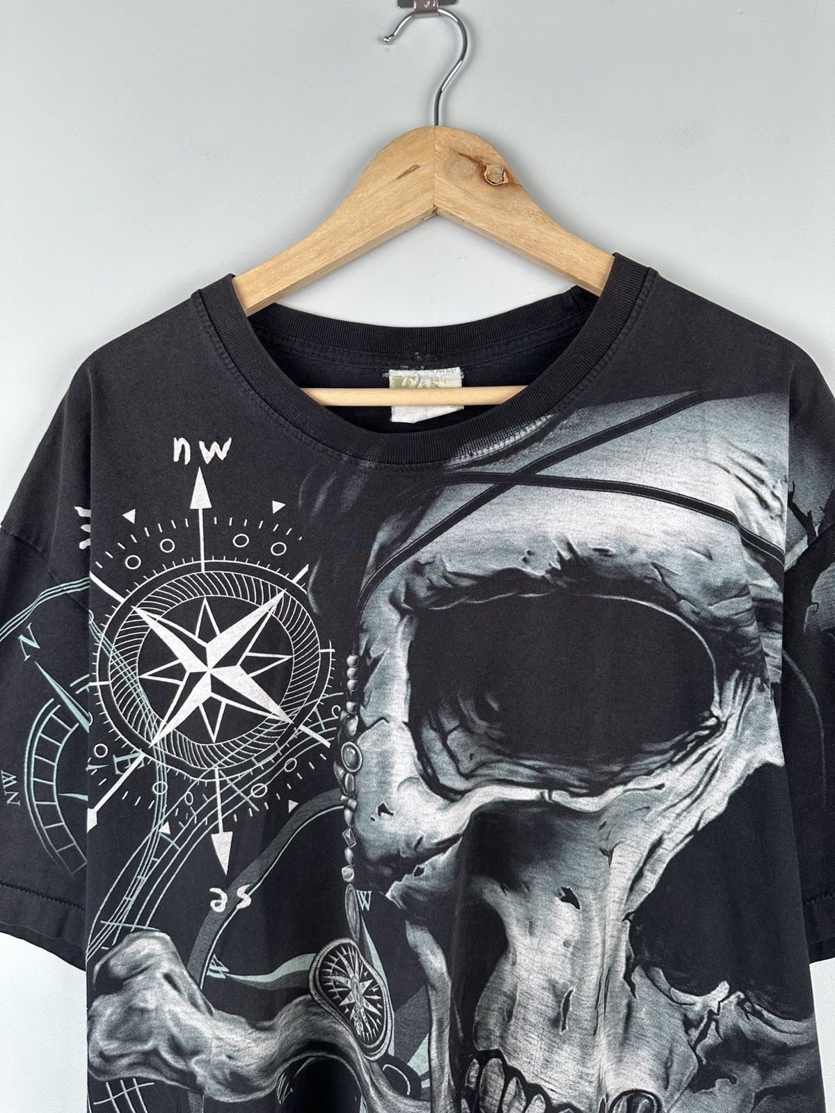 Band Tees Vintage 2000s Skulls Tee Oversized Size US XL / EU 56 / 4 - 5 Thumbnail