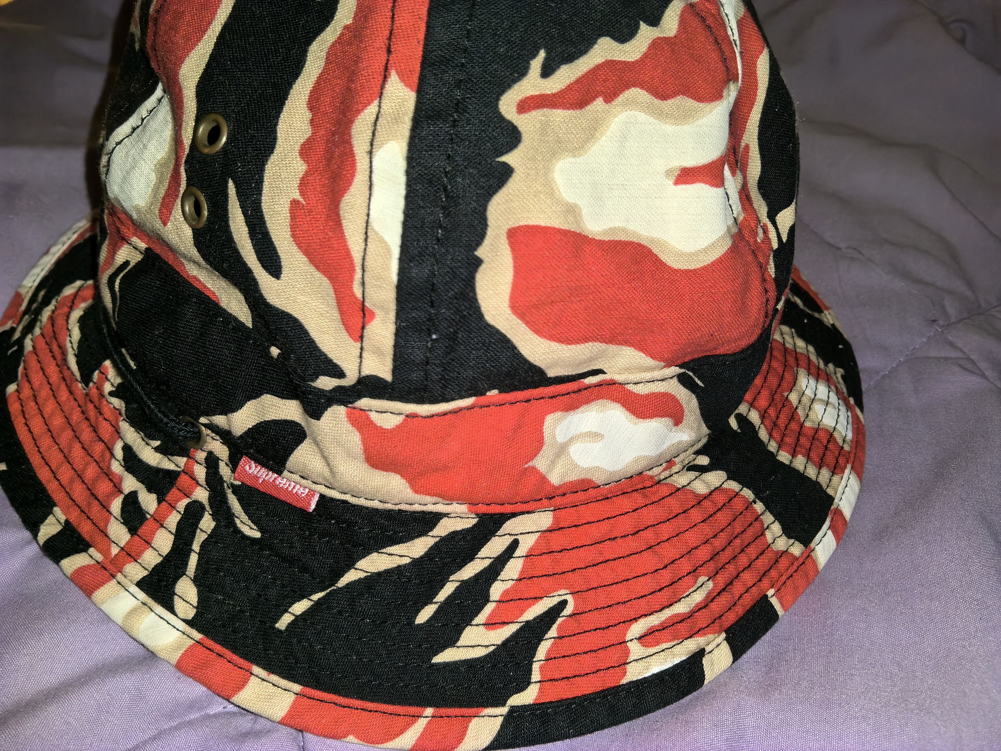 Levi's × Supreme Supreme Levi's Nylon Bell Hat Chocolate Chip Camo