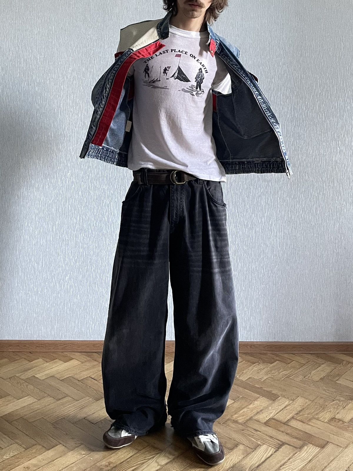 Vintage 1970s Leather Vest On Riri Zipper, Stonewashed Denim- Wescot Size US L / EU 52-54 / 3 - 9 Thumbnail