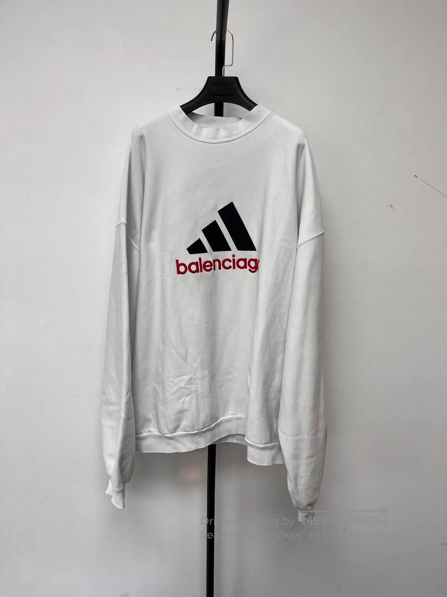 Balenciaga Balenciaga Logo Print Crewneck Sweatshirt Men's White. Size US XL / EU 56 / 4 - 1 Thumbnail