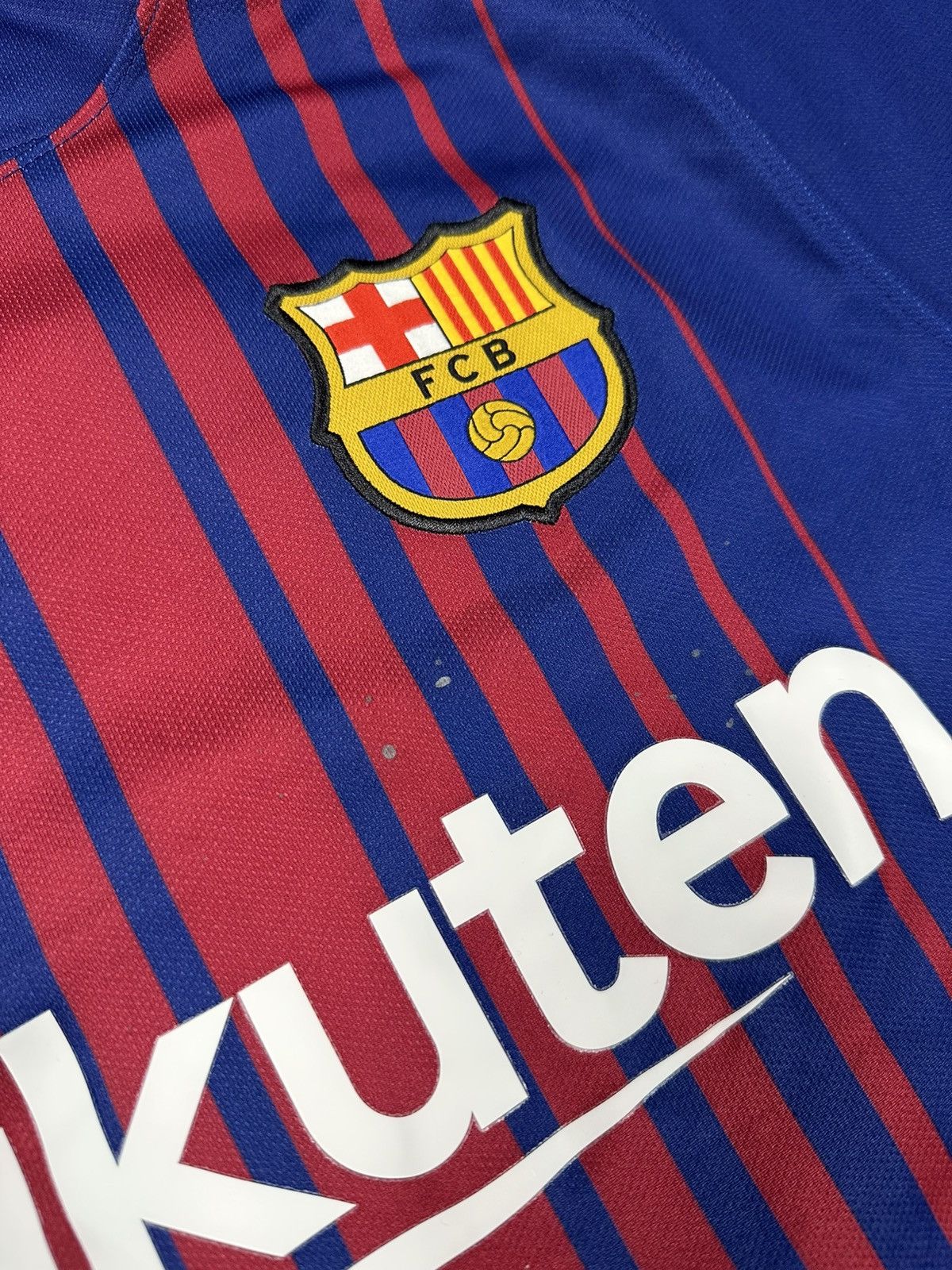 Nike Nike x FC Barcelona 2017/2018 Home Suarez #9 Jersey Size US S / EU 44-46 / 1 - 8 Thumbnail