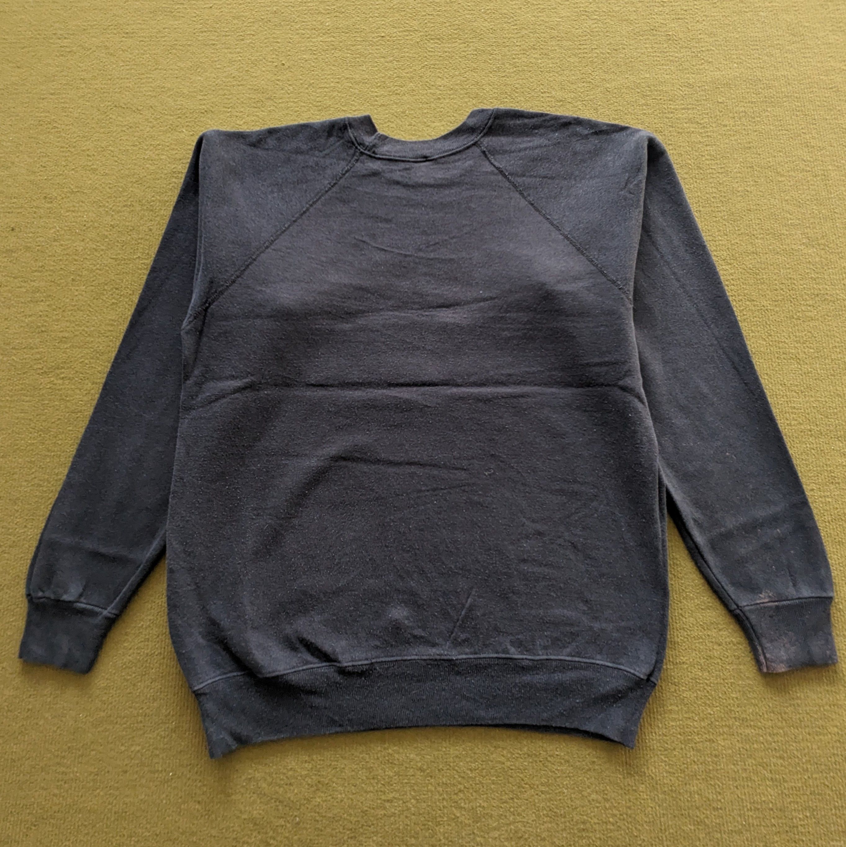 Hard Rock Cafe Vintage Hard Rock Cafe MAUI Crewneck Sweatshirt Size US S / EU 44-46 / 1 - 2 Thumbnail