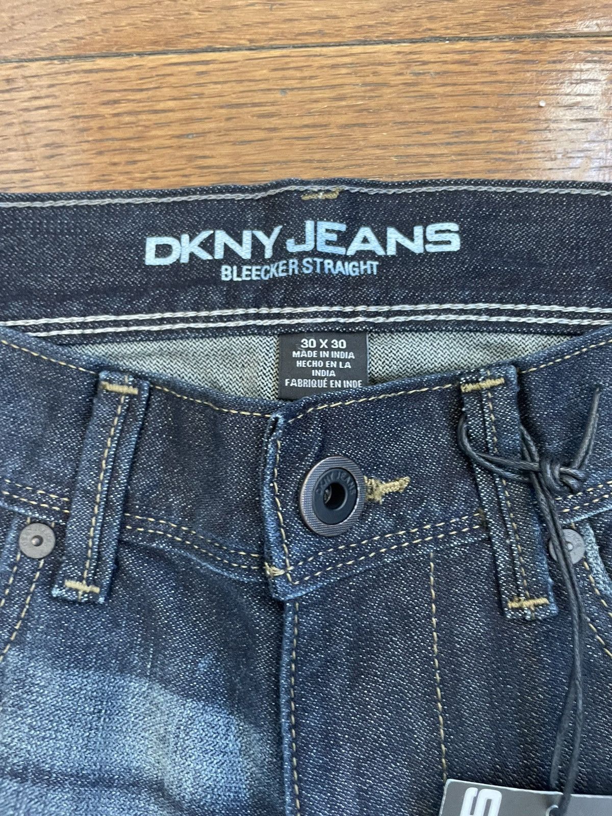 DKNY Mens DKNY jeans new / w tags Size US 30 / EU 46 - 3 Thumbnail