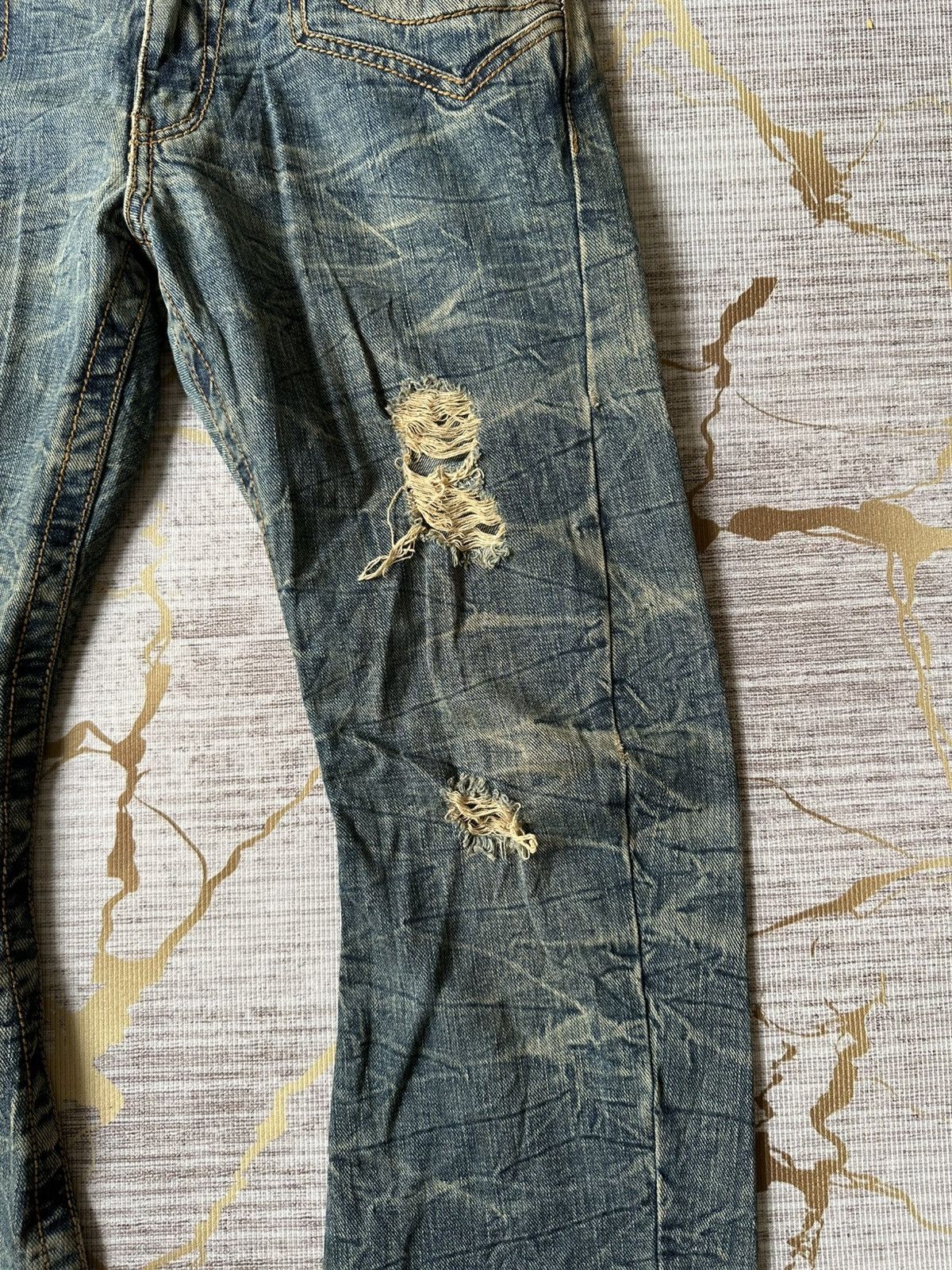 Japanese Brand FLARE Rattle Trap Claw Marks Distressed Curve Leg Denim Size US 32 / EU 48 - 9 Thumbnail