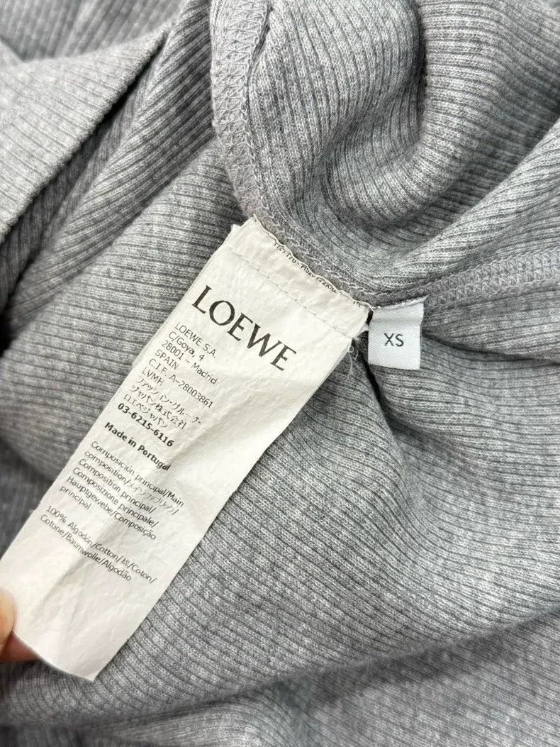 Loewe Loewe Grey Long Sleeve Top with Front Embroidered Logo Size XS / US 0-2 / IT 36-38 - 4 Thumbnail
