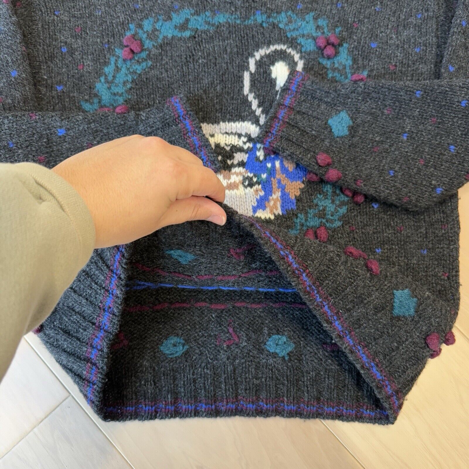 Vintage × Woolrich Woolen Mills Vintage Woolrich Duck Sweater Women's L Wool Pullover Size L / US 10 / IT 46 - 6 Thumbnail