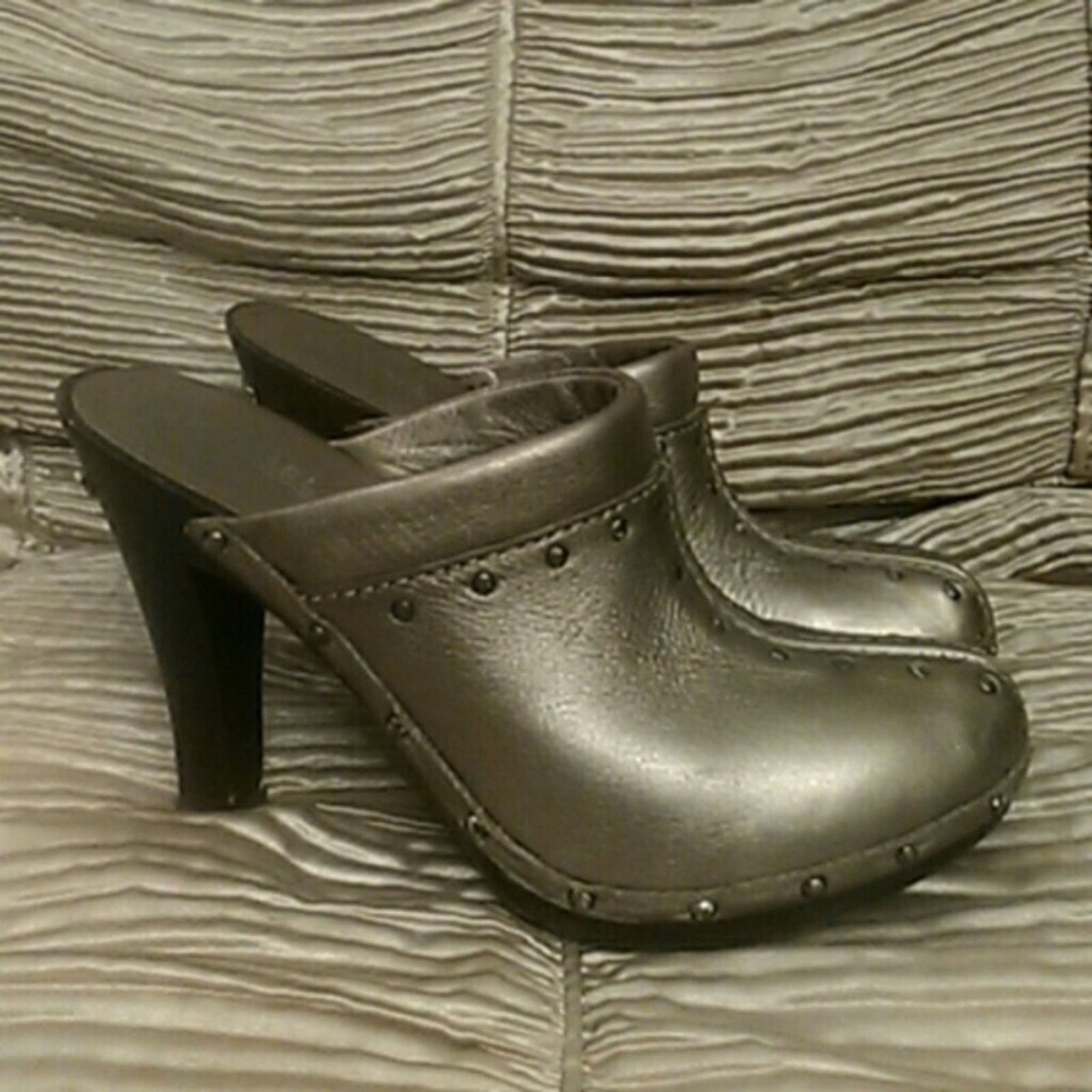 Michael Kors Y2K Vintage Michael Kors Leather Astor Clogs Size US 6.5 / IT 36.5 - 4 Thumbnail