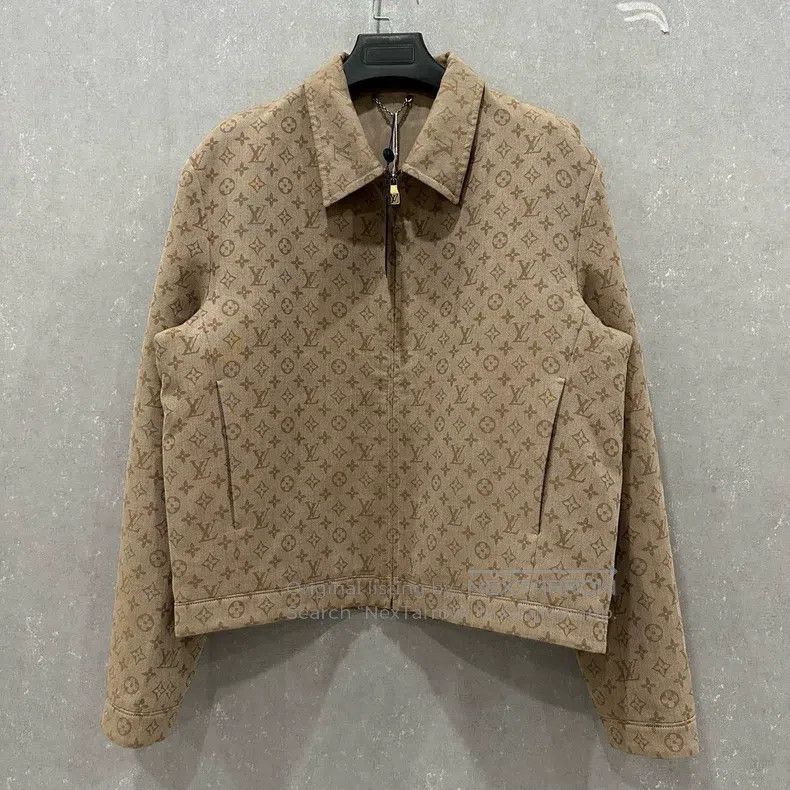 Louis Vuitton Louis Vuitton Wool full logo zipper jacket Size US L / EU 52-54 / 3 - 1 Thumbnail