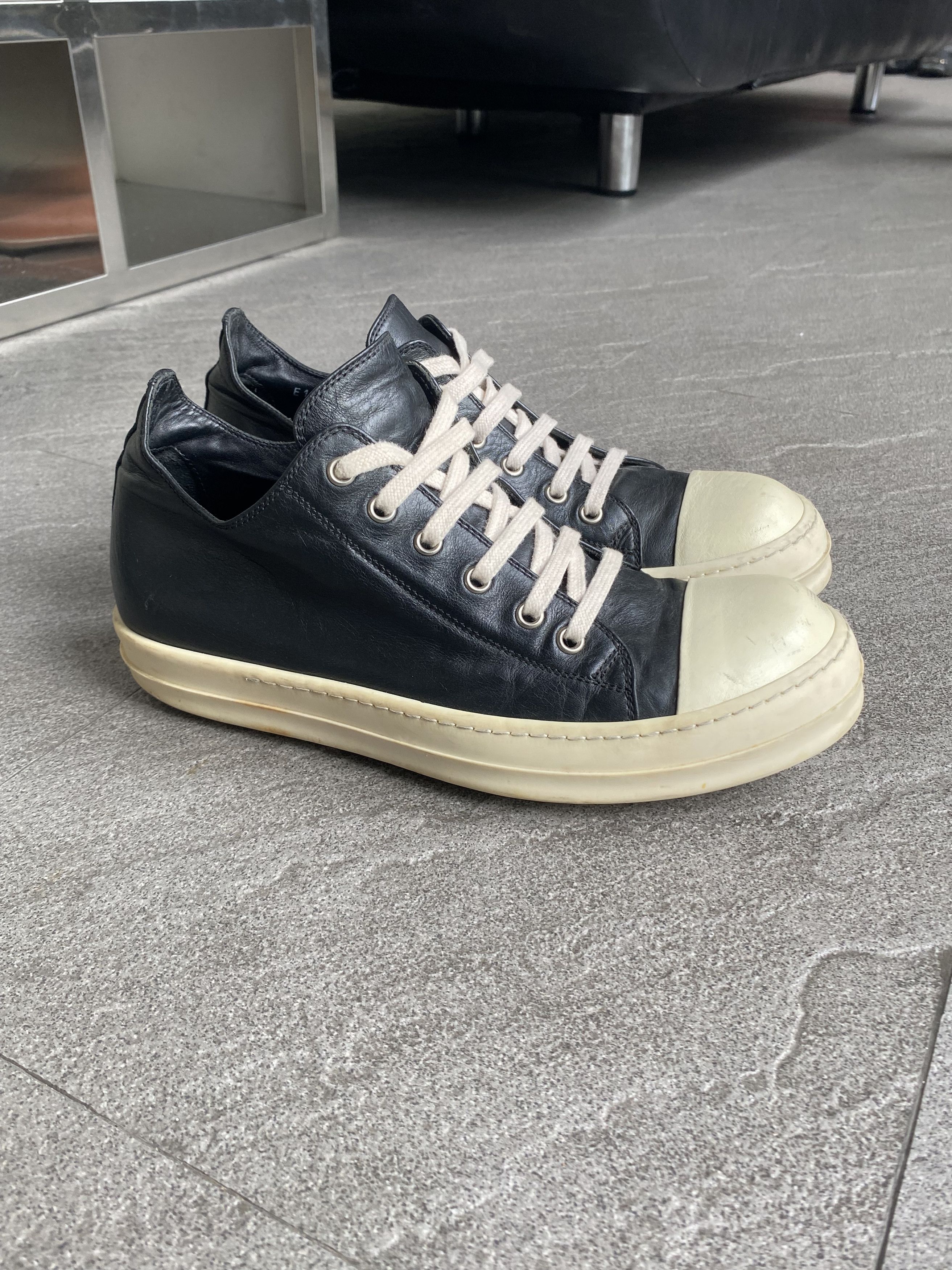 Rick Owens Rick Owens Low Sneaker Black Leather Milk Toe EU40 Size US 7 / EU 40 - 1 Thumbnail