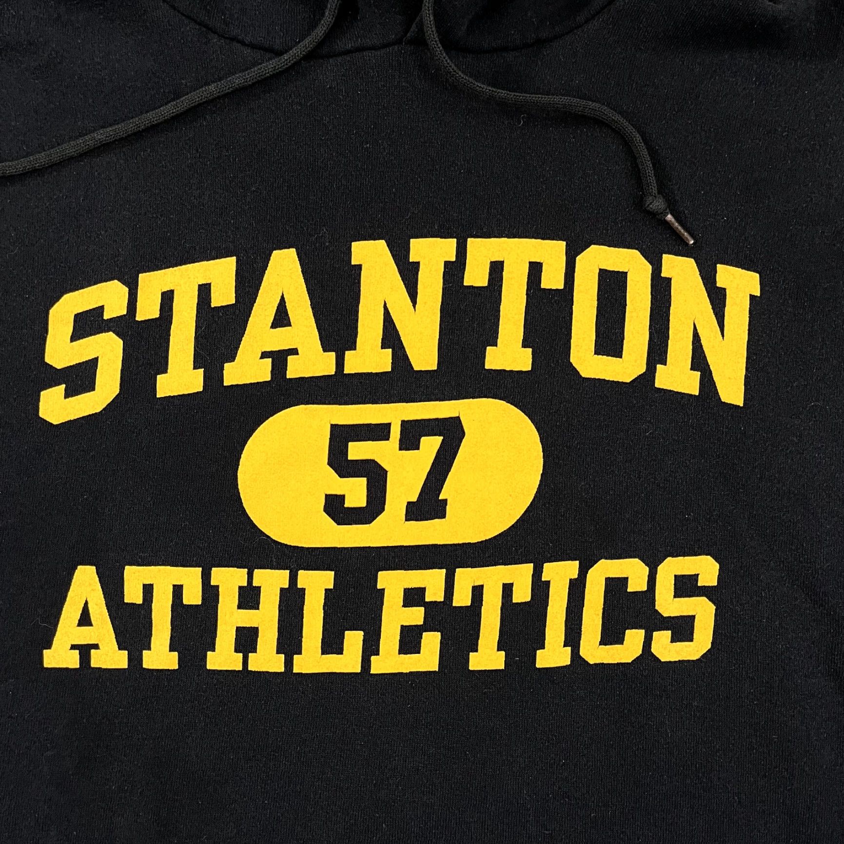 Russell Athletic VINTAGE Russell Athletic Hoodie Mens 2XL Black 90s Retro Pullover Sweatshirt, Graphic Print, Hooded with Pockets, Classic Fit, School Athletic Size US XXL / EU 58 / 5 - 2 Thumbnail