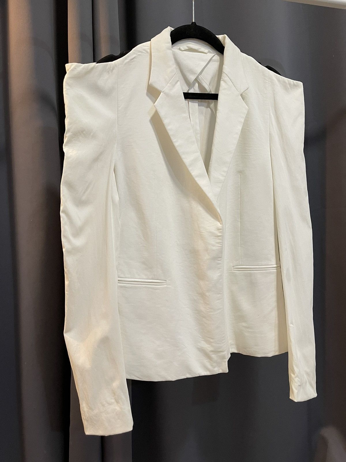 Maison Margiela Maison Martin Margiela Sculpted Jacket in White Size M / US 6-8 / IT 42-44 - 2 Thumbnail