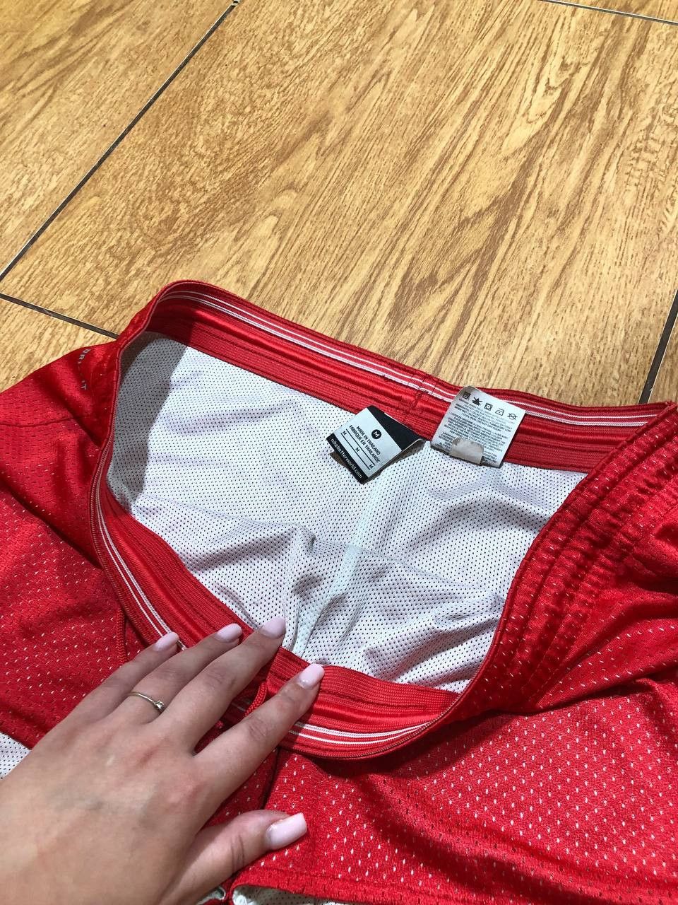 Nike streetwear shorts red NIKE logo Vintage crazy Y2K size M Size 32" / US 10 / IT 46 - 10 Thumbnail