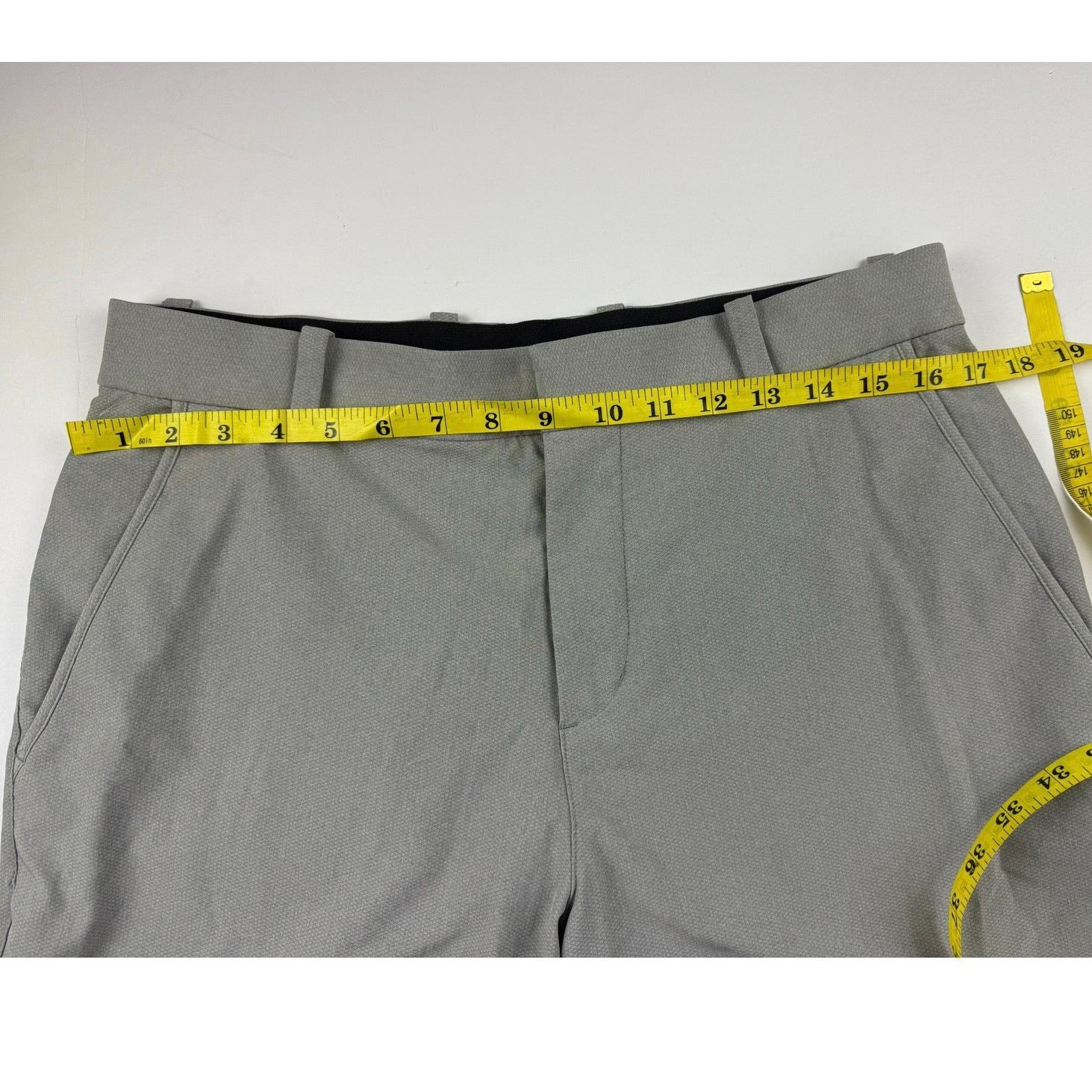 Nike Nike Golf Shorts Gray Dri-Fit Standard Fit - Size 32vi Size US 32 / EU 48 - 2 Thumbnail