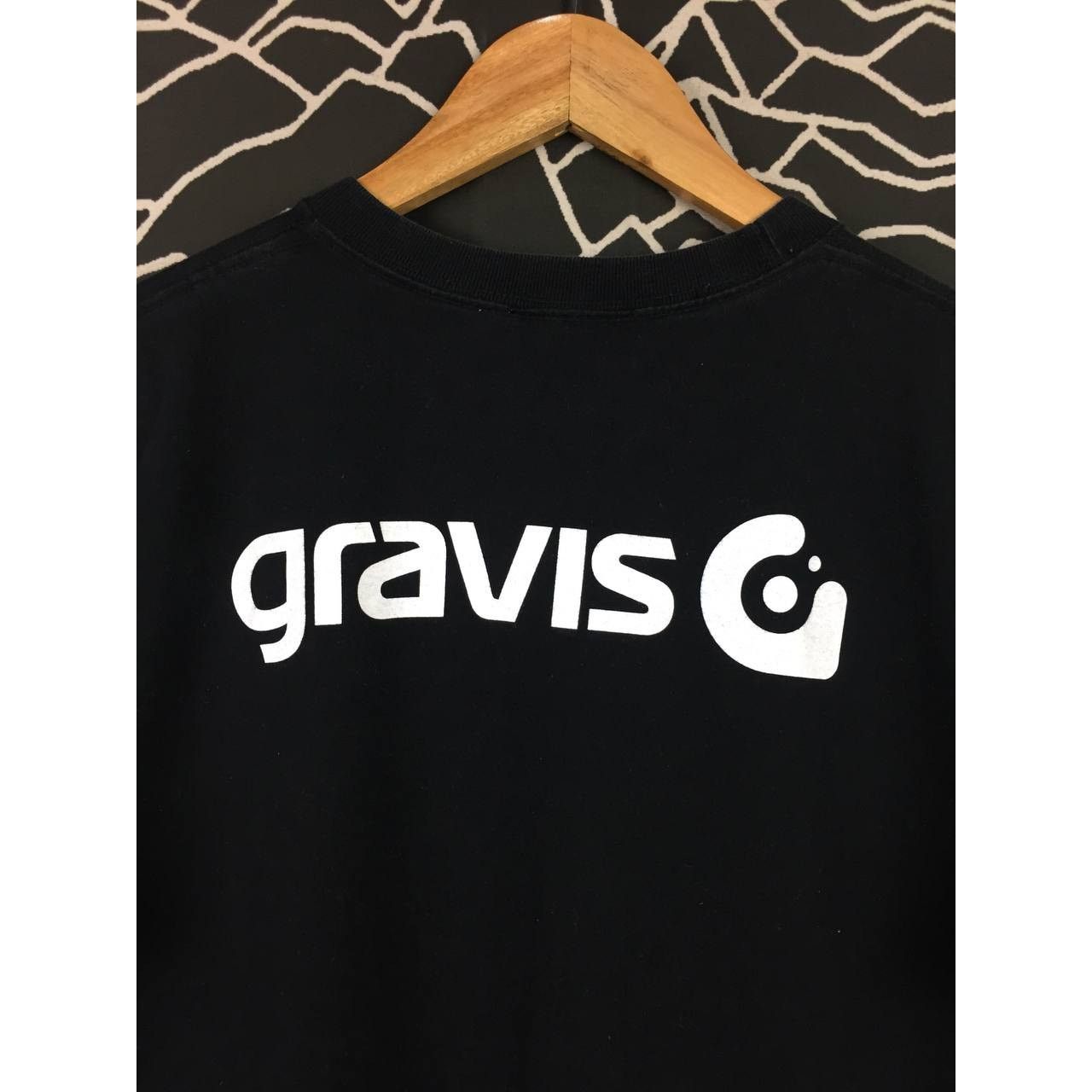 Gravis × Vintage Vtg Gravis Skateboards Spell Out Logo Skate Tee Size US L / EU 52-54 / 3 - 6 Thumbnail