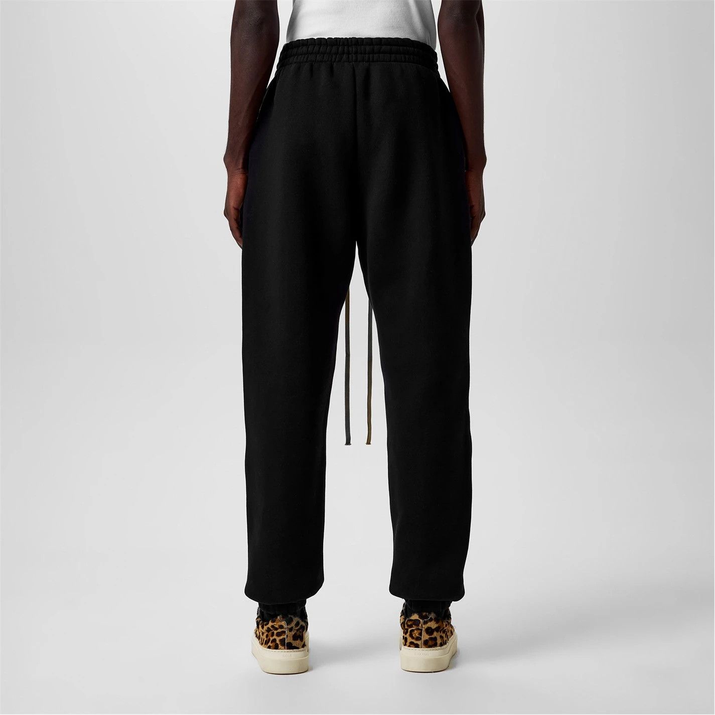 Fear of God o1g2r1mq0426 Forum Joggers in Black Size US 34 / EU 50 - 4 Thumbnail