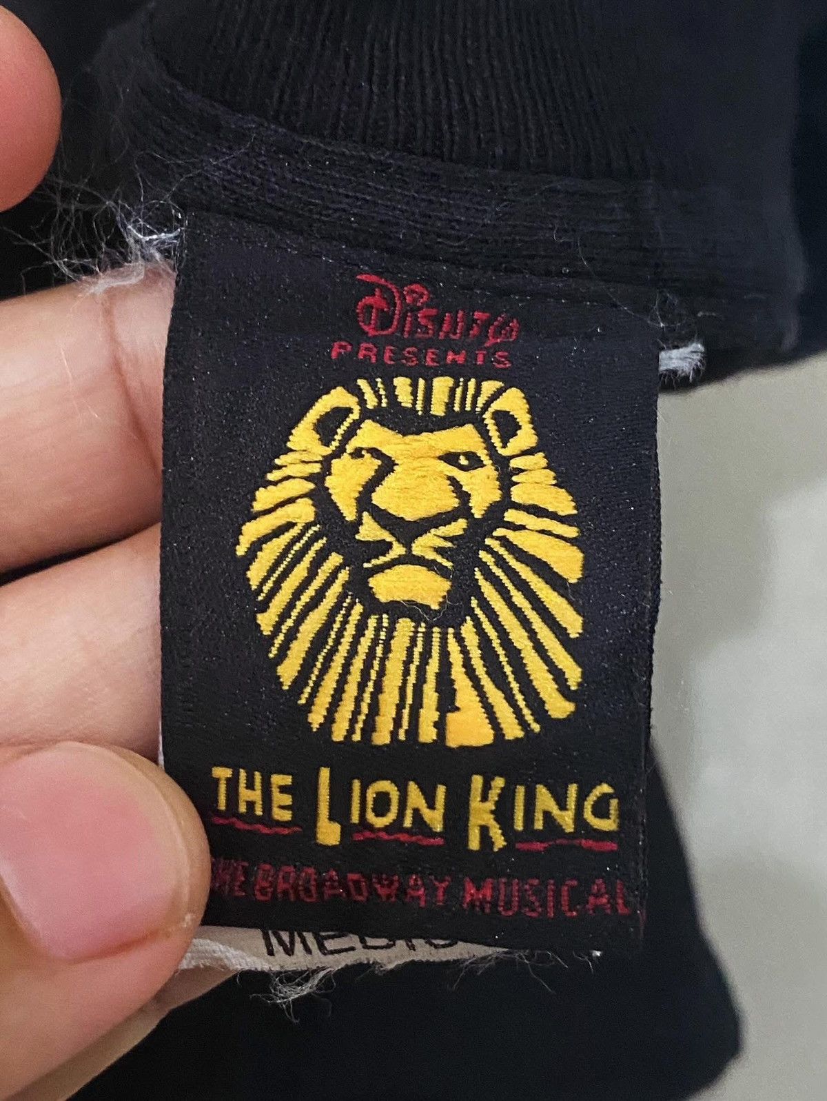 Other The lion king 90s new Size US M / EU 48-50 / 2 - 4 Thumbnail