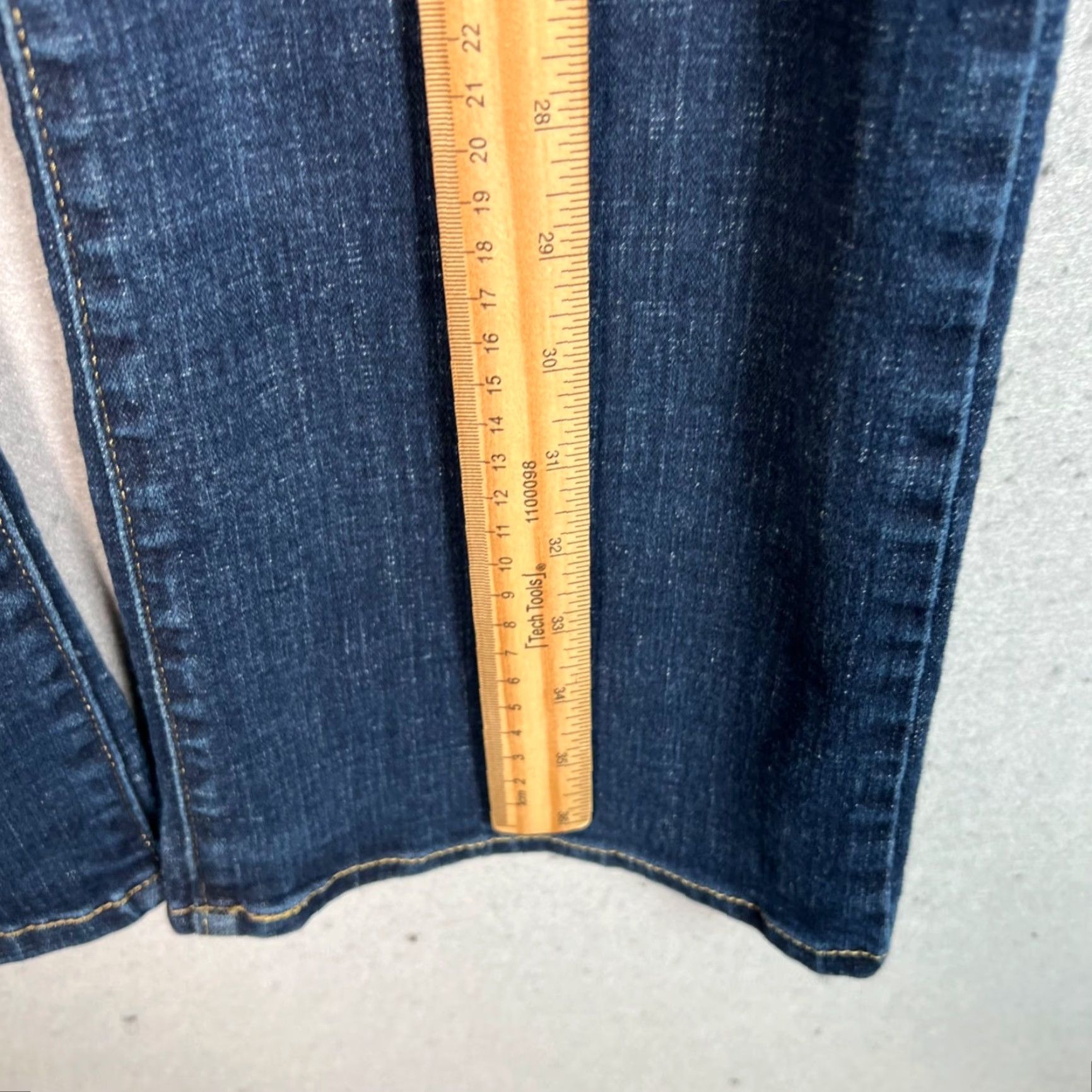 Levi's VINTAGE Levi's Jeans Bootcut Womens Size 31 x 28 Dark Wash Denim Classic Fit Adult Womens Jeans Size 24" / US 00 / IT 34 - 7 Thumbnail