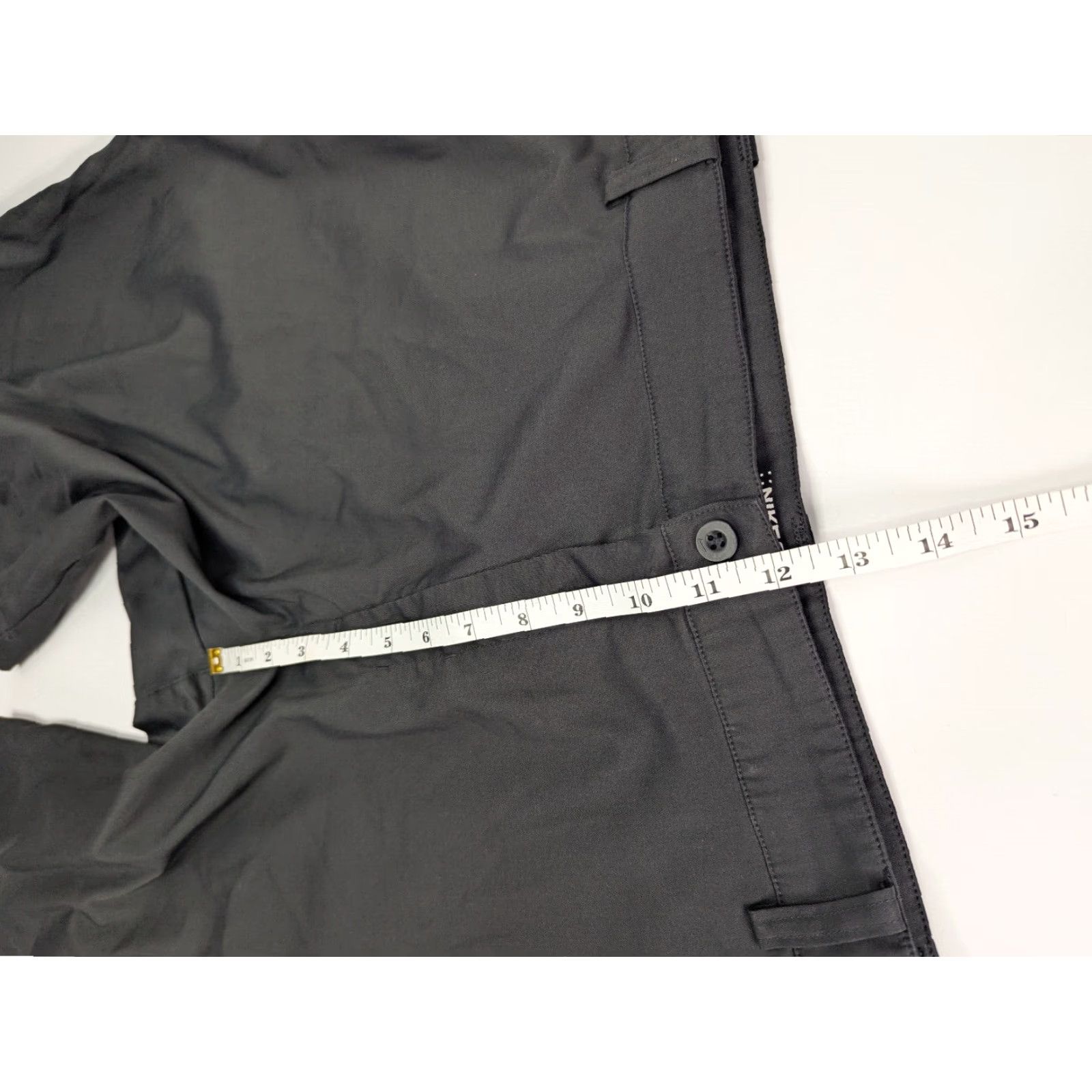 Nike **Nike Mens Golf Shorts 40 Regular Fit Dri-Fit Black Flat Front** User: ### Nike Mens 40 Dri-Fit Golf Shorts Black Flat Front Regular Fit Size US 40 / EU 56 - 4 Thumbnail