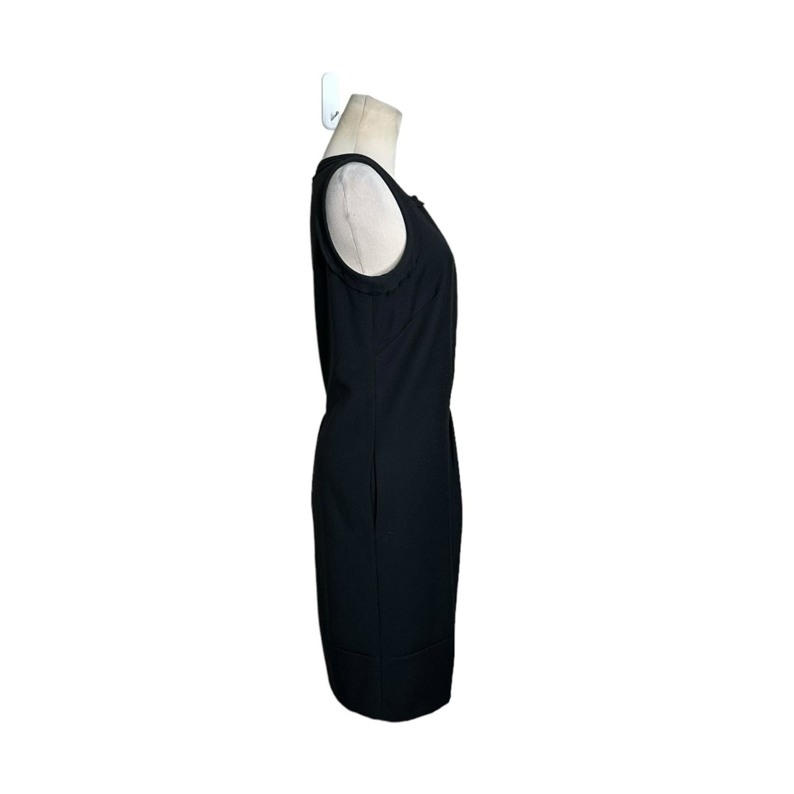 Brooks Brothers Brooks Brothers black sleeveless sheath dress size 8 Size M / US 6-8 / IT 42-44 - 5 Thumbnail