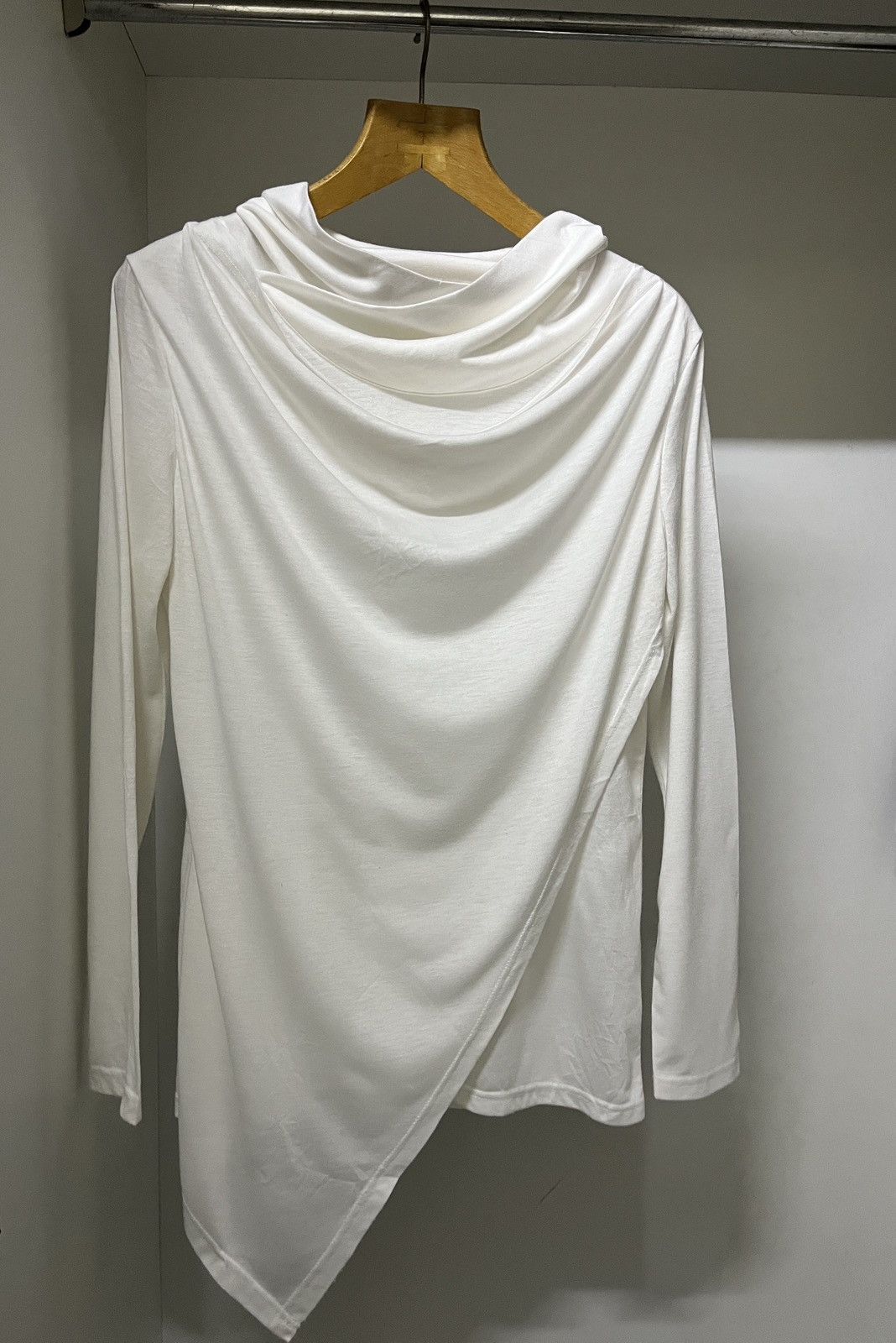 semanticdesign Semanticdesign Asymmetrical Cowl Neck Size L / US 10 / IT 46 - 1 Thumbnail