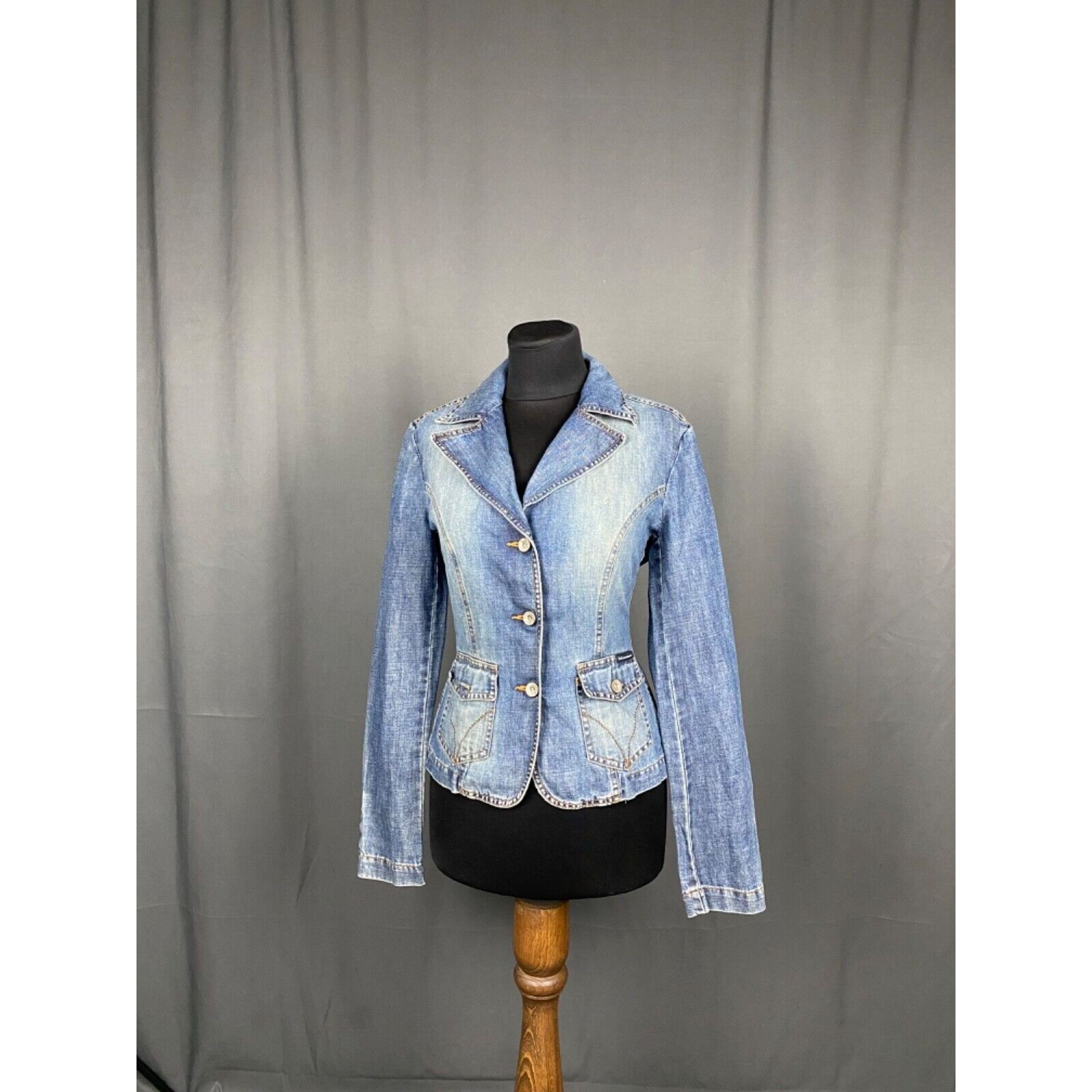 Dolce & Gabbana Dolce&Gabbana Women's Blue Denim Jeans Jacket Size 26/40 Size S / US 4 / IT 40 - 2 Thumbnail