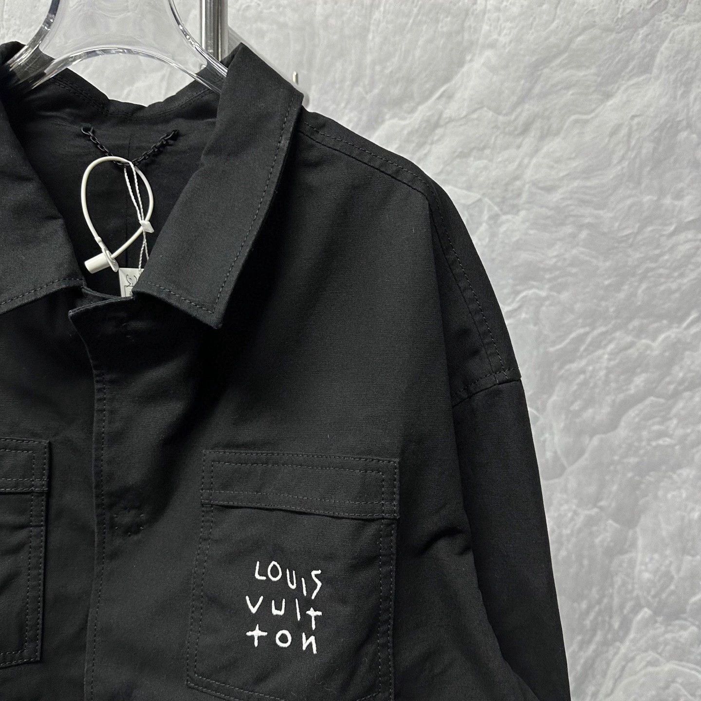 Louis Vuitton louis vuitton embroidered aviation logo jacket Size US L / EU 52-54 / 3 - 3 Thumbnail