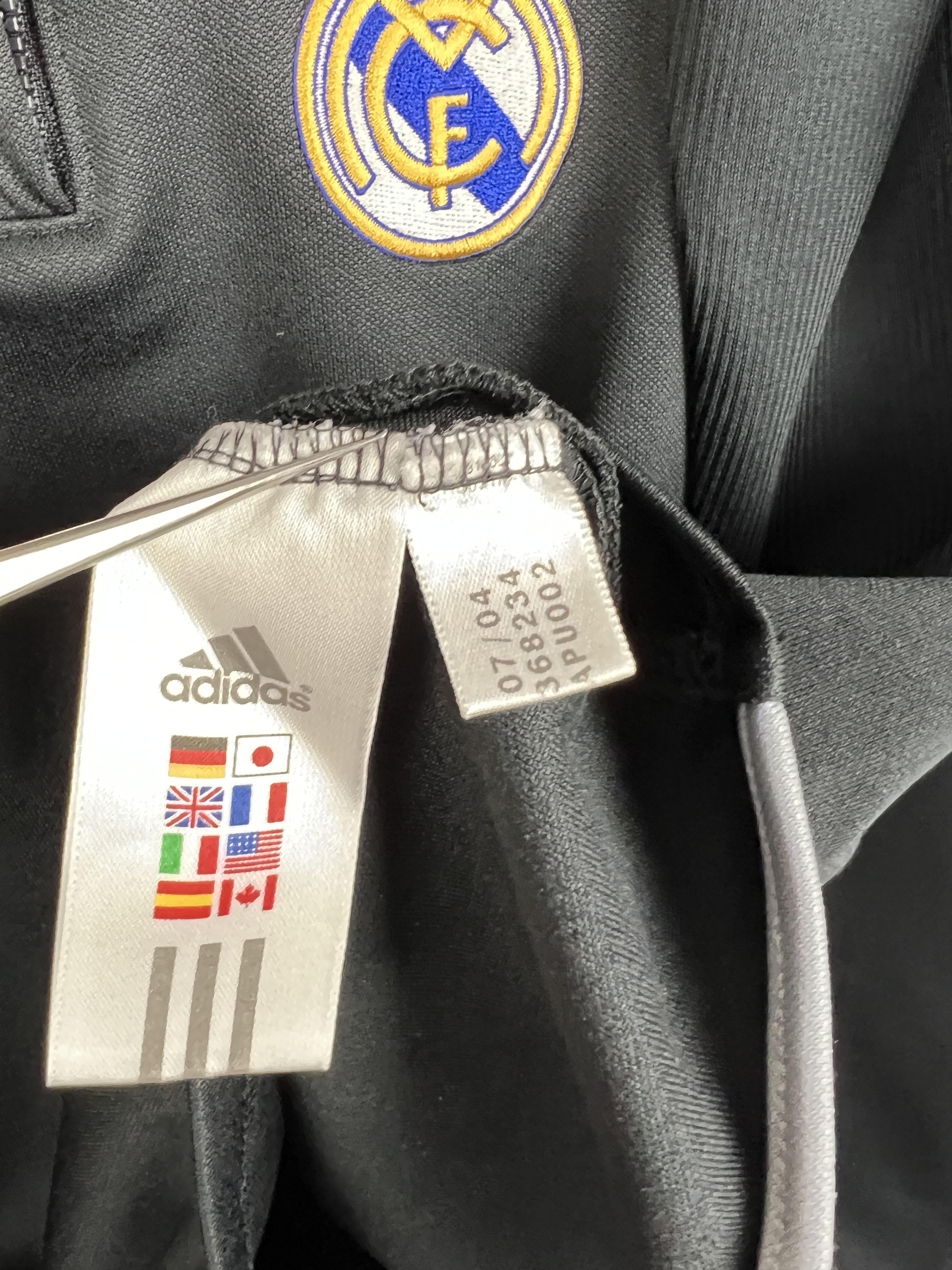Adidas Vintage Real Madrid Football Train Jacket Soccer Sweatshirt Size US S / EU 44-46 / 1 - 9 Thumbnail