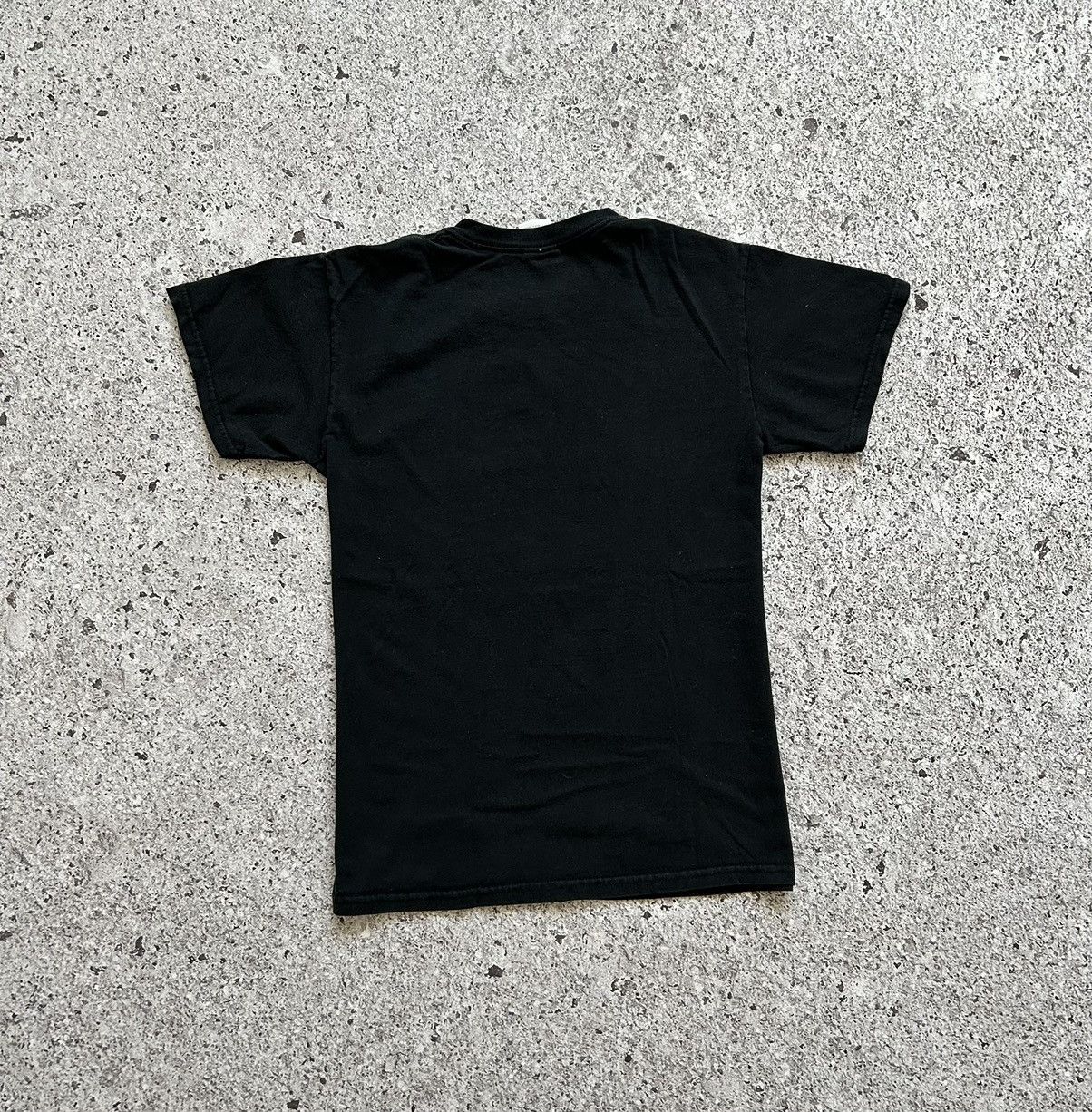 Band Tees × Vintage Vintage Rock Band Foo Fighters T-shirt 2008 Graphic Tee Size US S / EU 44-46 / 1 - 4 Thumbnail