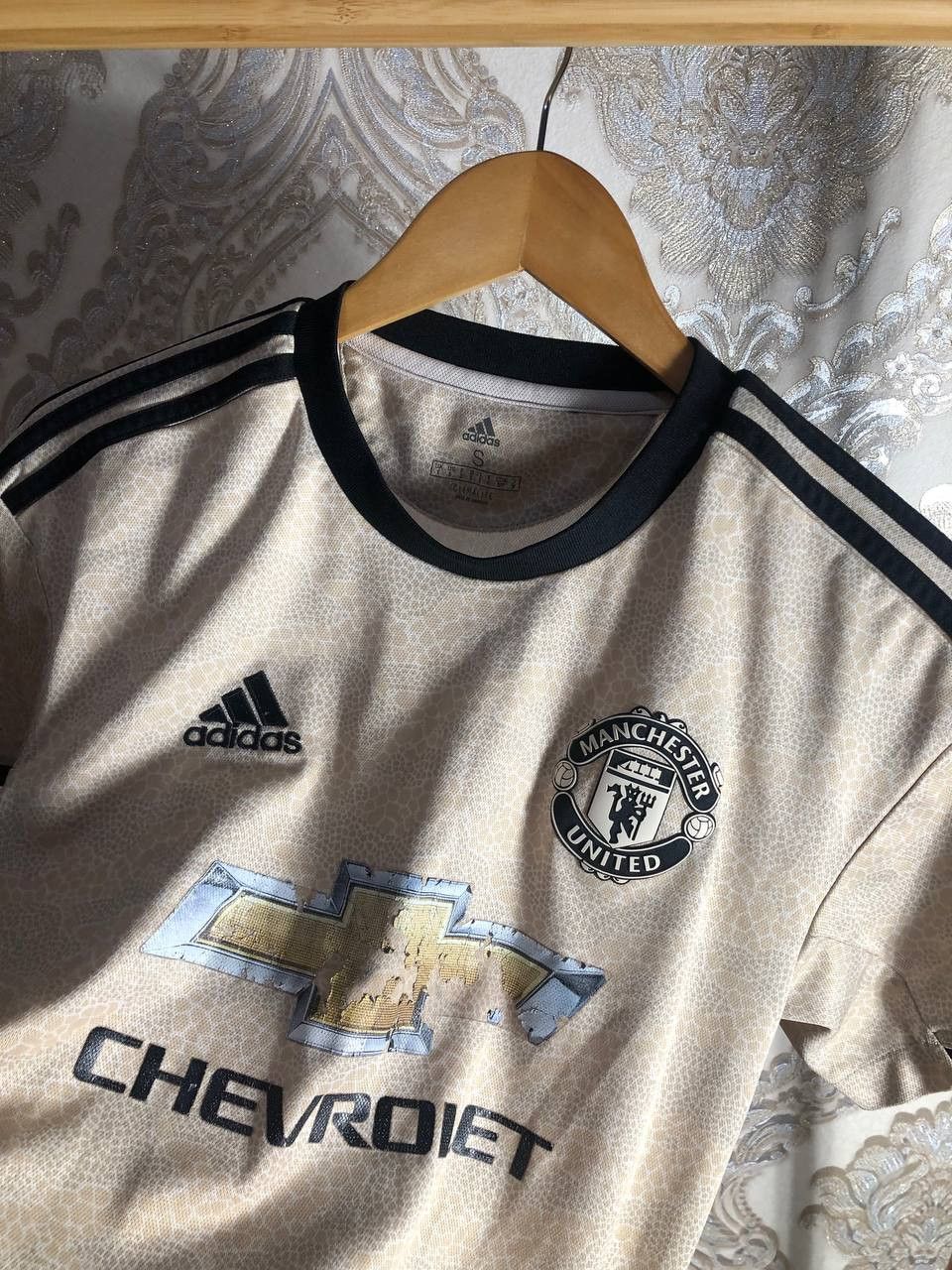 Adidas Vintage Adidas FC Manchester United England Soccer Jersey Size US S / EU 44-46 / 1 - 2 Thumbnail