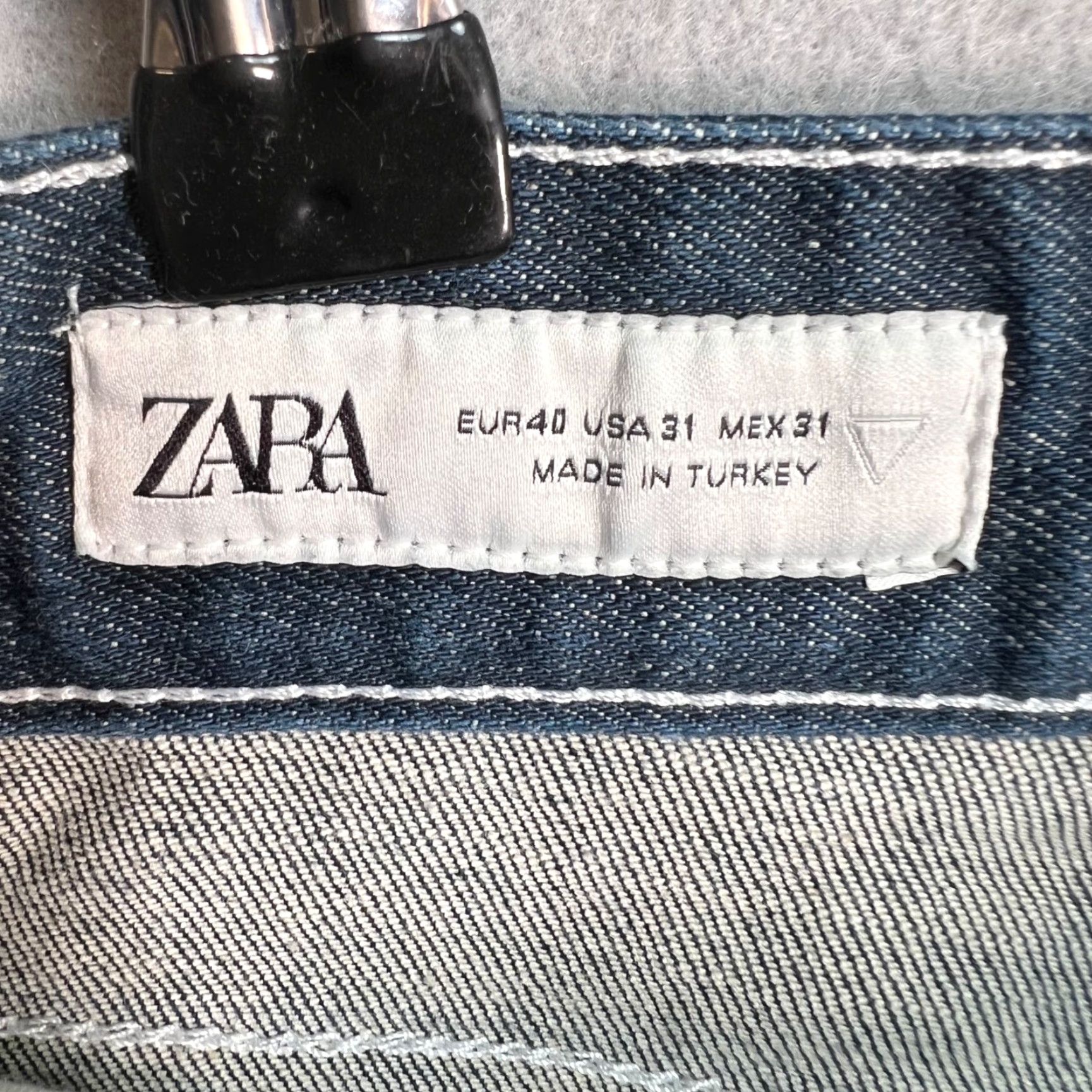 Zara VINTAGE Zara Mens 31 Denim Straight-Leg Jeans with Zippers Dark Wash Cotton Blend Adult Mens Size US 31 - 3 Thumbnail