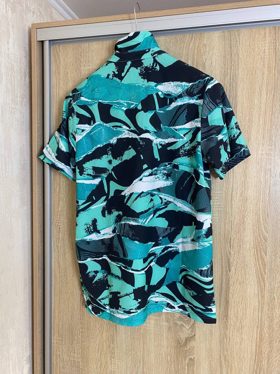 Nike 🔥 Nike Liverpool Dri Fit Jersey Button Up Shirt Size US S / EU 44-46 / 1 - 7 Thumbnail