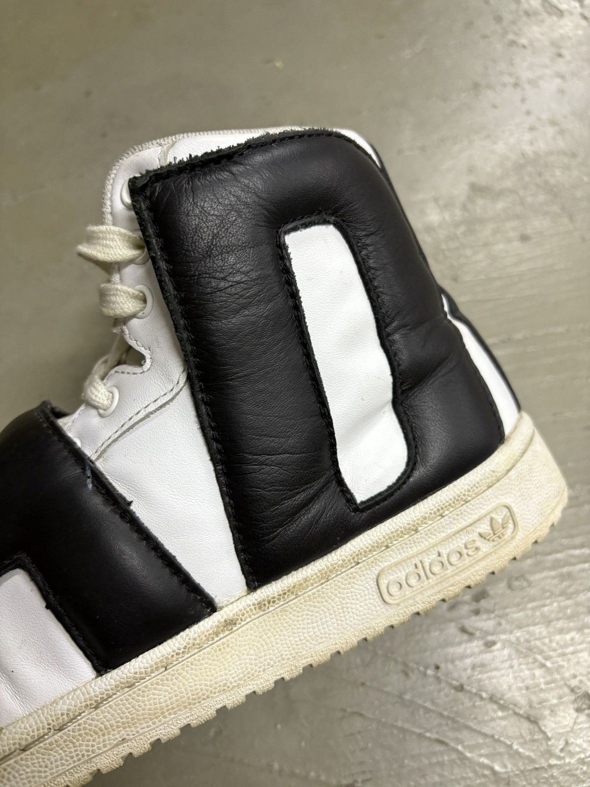 Adidas × Jeremy Scott adidas Originals Jeremy Scott LETTERS LEATHER Black White Size US 8.5 / EU 41-42 - 12 Thumbnail