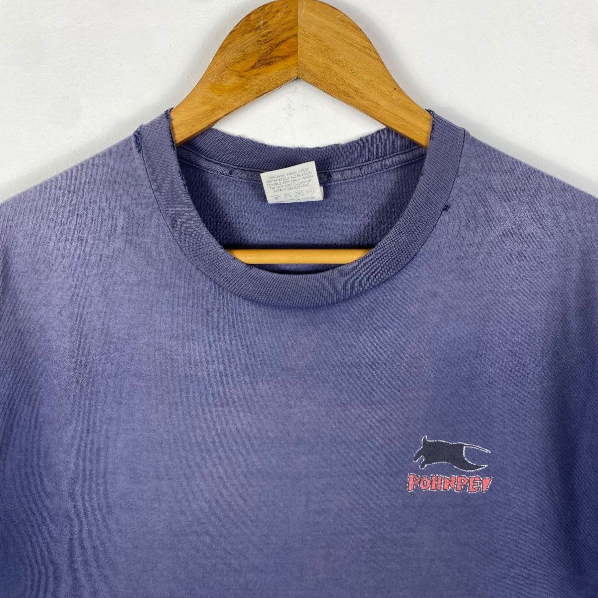 Vintage Distressed Vintage 90's POHNPEI Manta Ray Graphic Tee Shirt Size US L / EU 52-54 / 3 - 5 Thumbnail