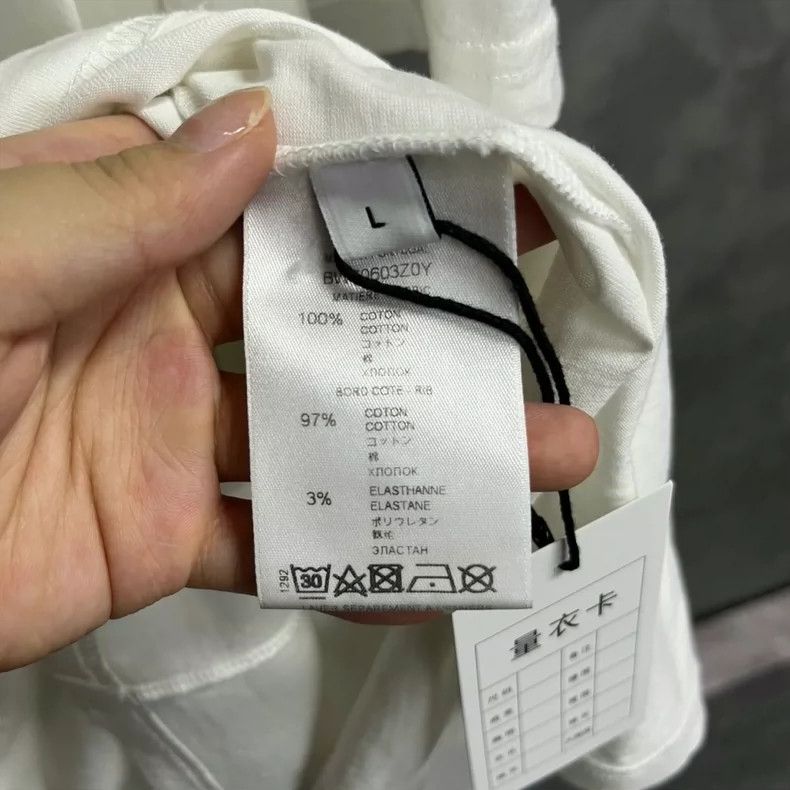 Givenchy Givenchy Latest style white round-neck short-sleeved shirt Size US L / EU 52-54 / 3 - 4 Thumbnail