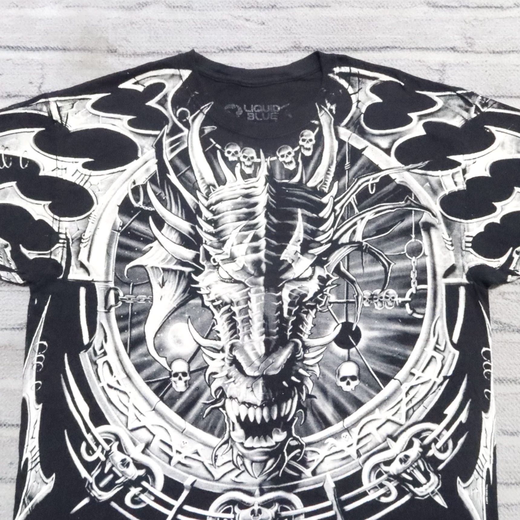 Liquid Blue Liquid Blue Dragon AOP Shirt XL Men Black T-Shirt Size US XL / EU 56 / 4 - 2 Thumbnail