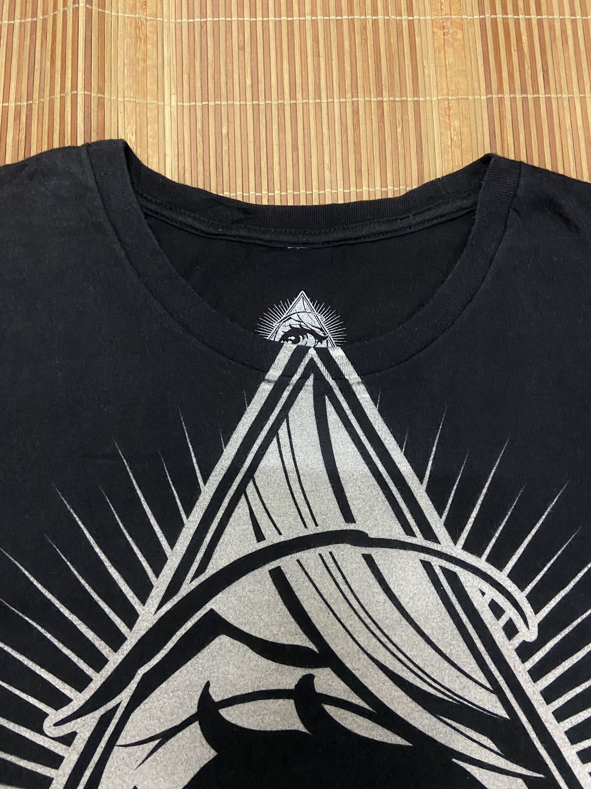 Japanese Brand INVASION CLUB TEE Size US L / EU 52-54 / 3 - 8 Thumbnail