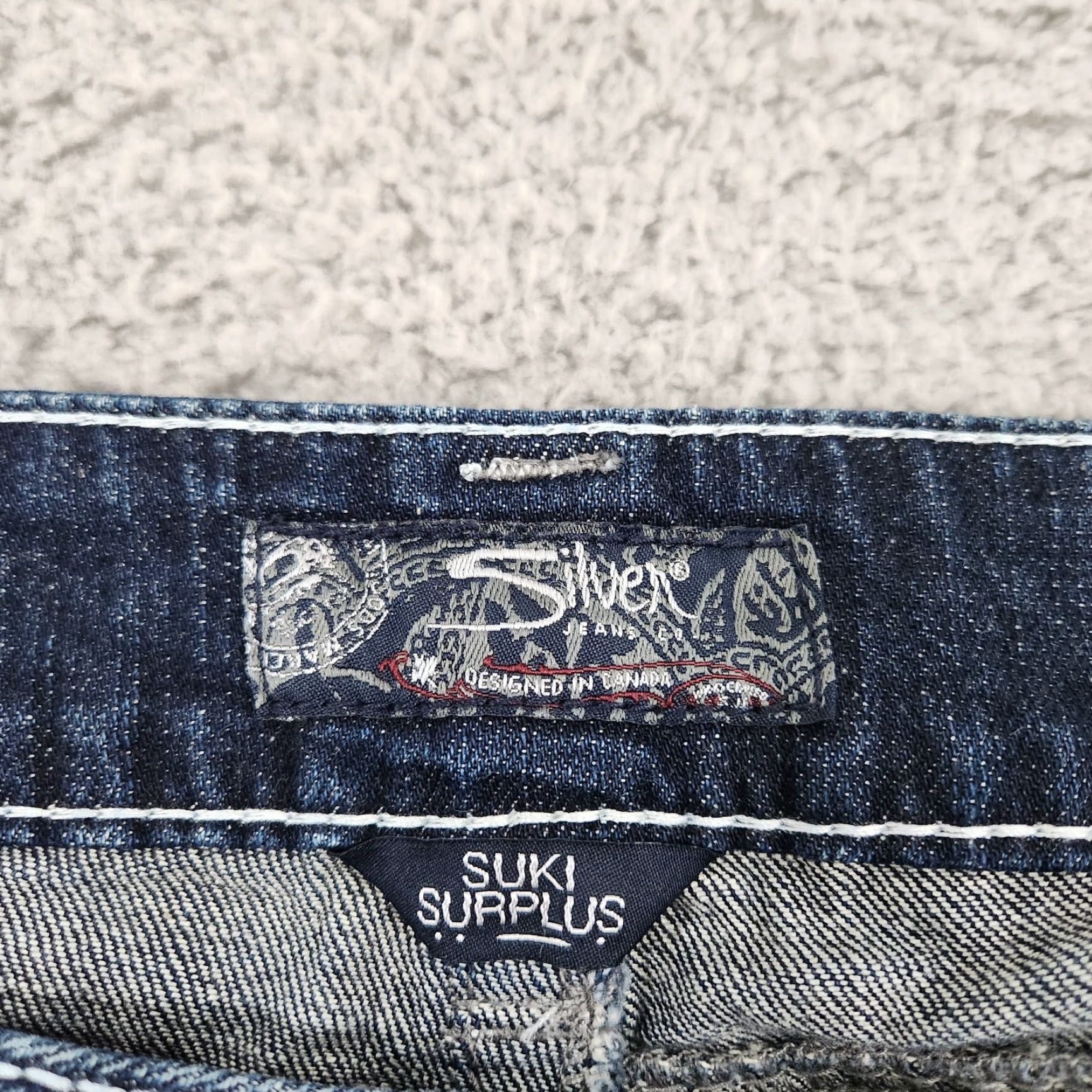Silver Jeans Womens Jeans 24x32 Blue Denim Distressed Bootcut 32 Inseam Regular Color Blue Womens