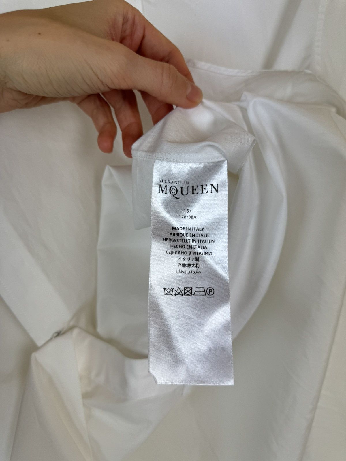 Alexander McQueen Alexander McQueen white poplin cotton classic shirt logo Size US S / EU 44-46 / 1 - 21 Thumbnail