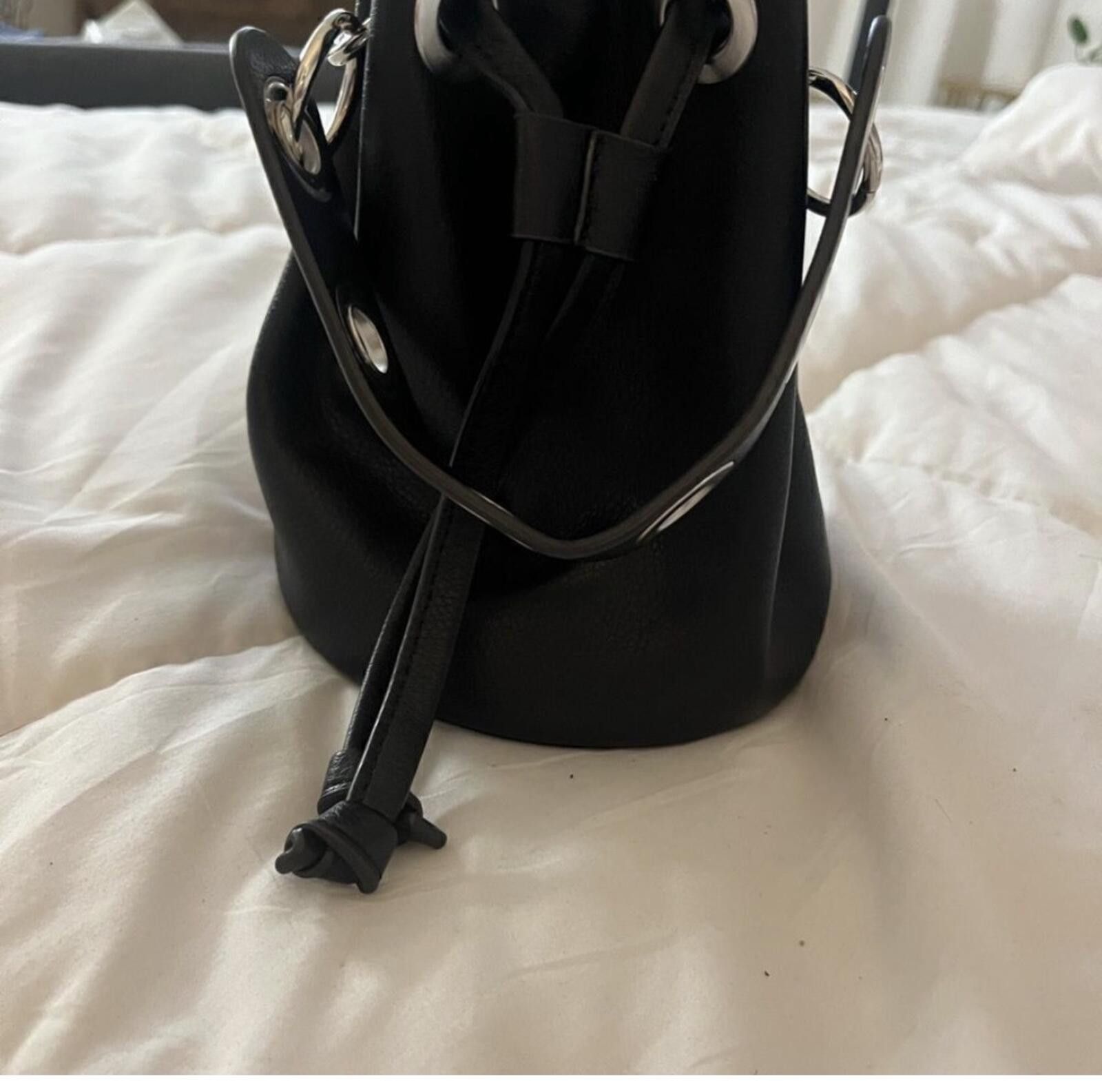 Forever 21 Forever 21 drawstring bag Size ONE SIZE - 1 Thumbnail