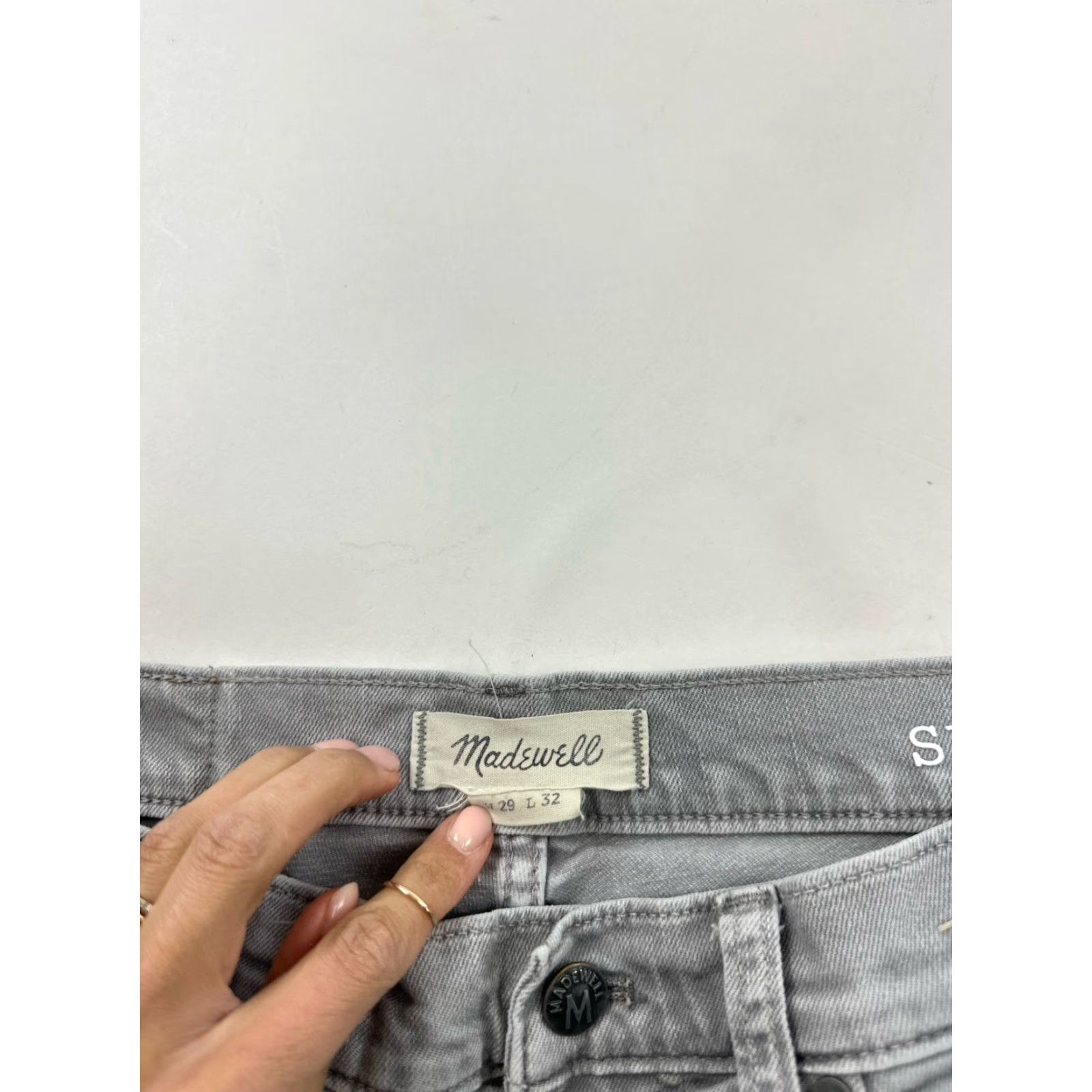 Madewell Madewell Jeans Men’s 29x32 Grey Denim Slim Athletic Slim Zip Button Logo Straight Preppy Classic Mens Size US 29 - 3 Thumbnail