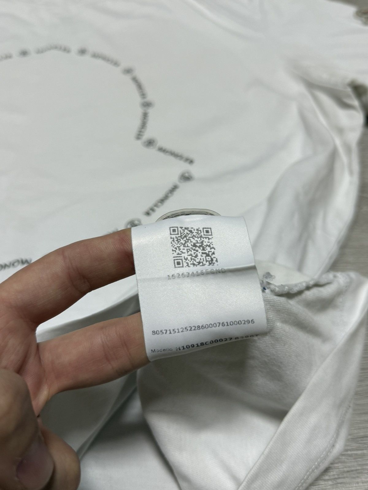 Moncler Moncler tee shirt big logo monogram Size US XXL / EU 58 / 5 - 8 Thumbnail