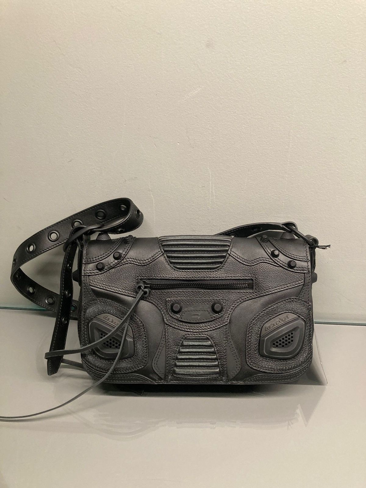 Balenciaga Balenciaga Le Cagole XS Flap Bag Size ONE SIZE - 2 Thumbnail