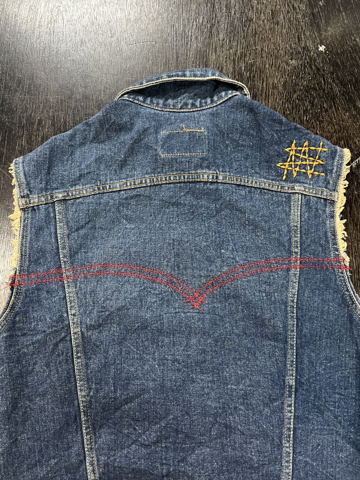 Japanese Brand DOUBLE U Custom Stitch Distressed Denim Vest Size US M / EU 48-50 / 2 - 11 Thumbnail