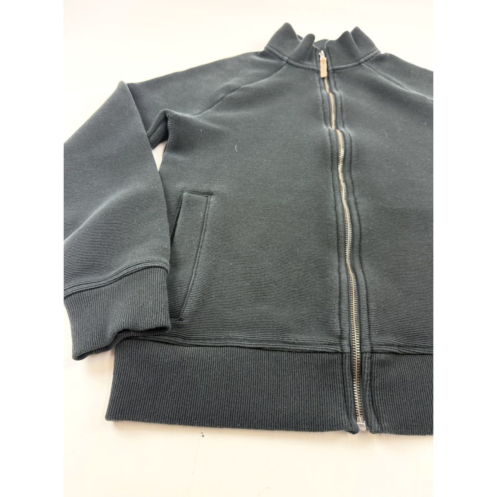Banana Republic Banana Republic Sweatshirt Mens M Black Full Zip Fleece Mock Neck Pockets Size US M / EU 48-50 / 2 - 2 Thumbnail