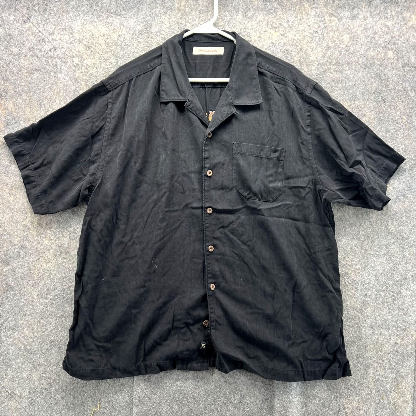 Tommy Bahama VINTAGE? No. Tommy Bahama Shirt Men XL Black Casual Button Down New Year Cheers 2011 Silk Size US XL / EU 56 / 4 - 2 Thumbnail