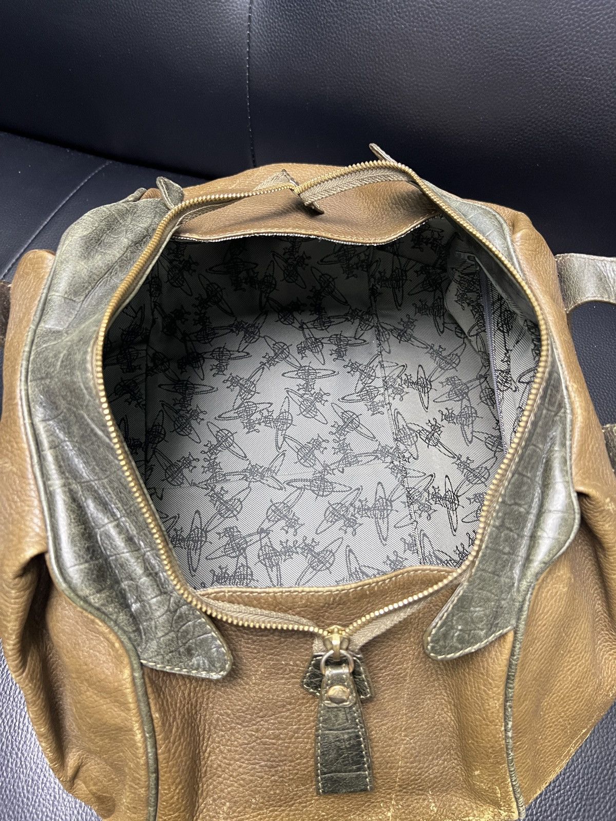 Vivienne Westwood Vivienne Westwood Vintage Orb Embossed Bowling Bag Size ONE SIZE - 12 Thumbnail