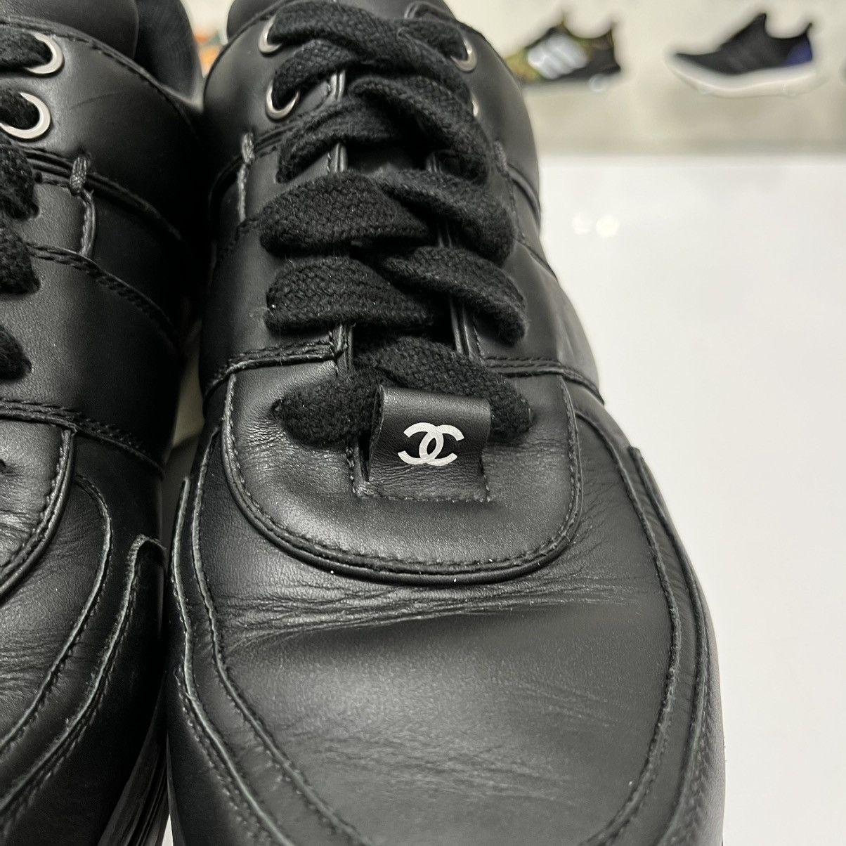 Chanel Chanel Sneakers Black/White (W) Size US 7 / IT 37 - 10 Thumbnail