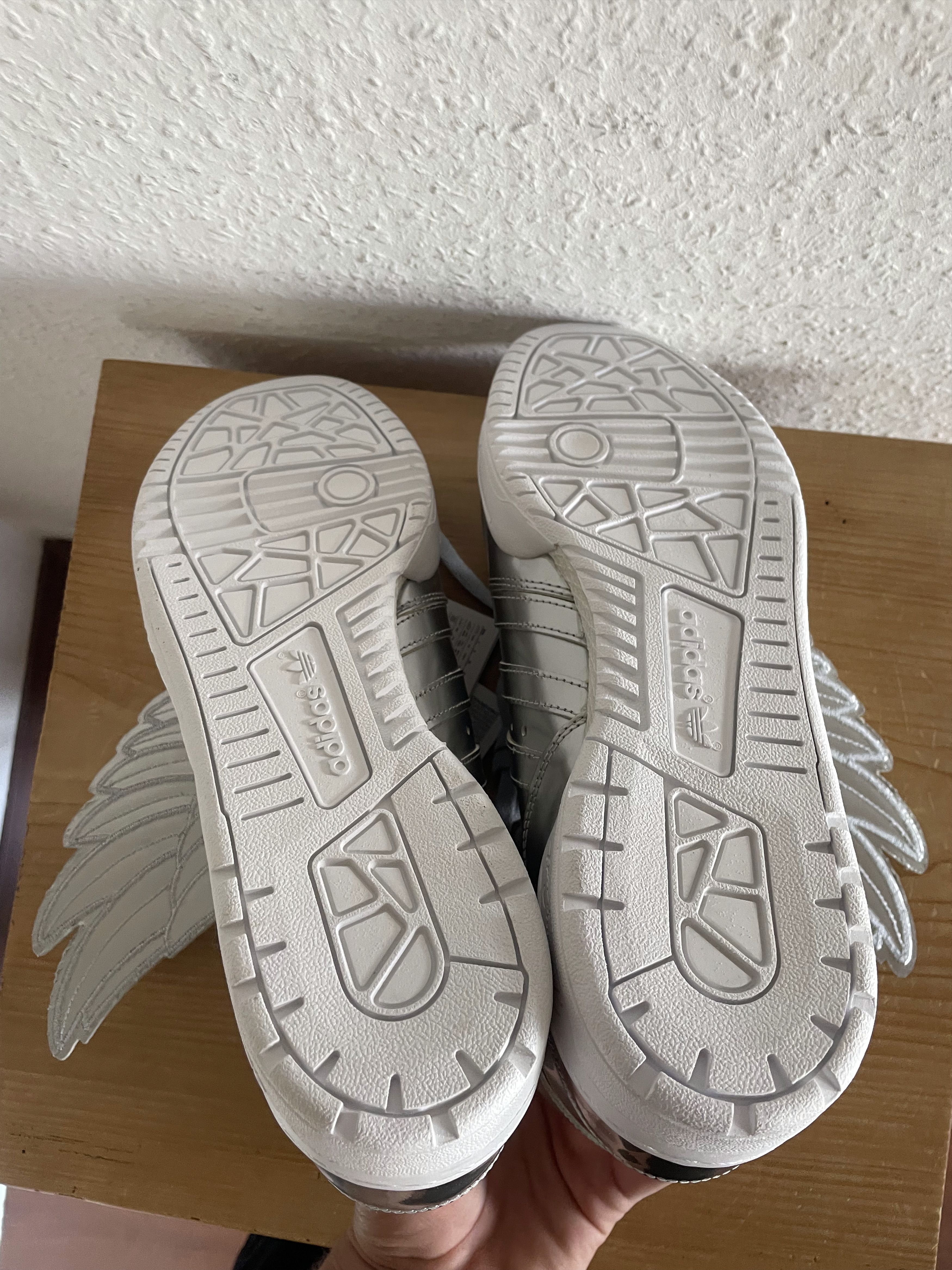 Adidas × Jeremy Scott Wings 1.0 Silver Metallic Size US 11 / EU 44 - 16 Thumbnail