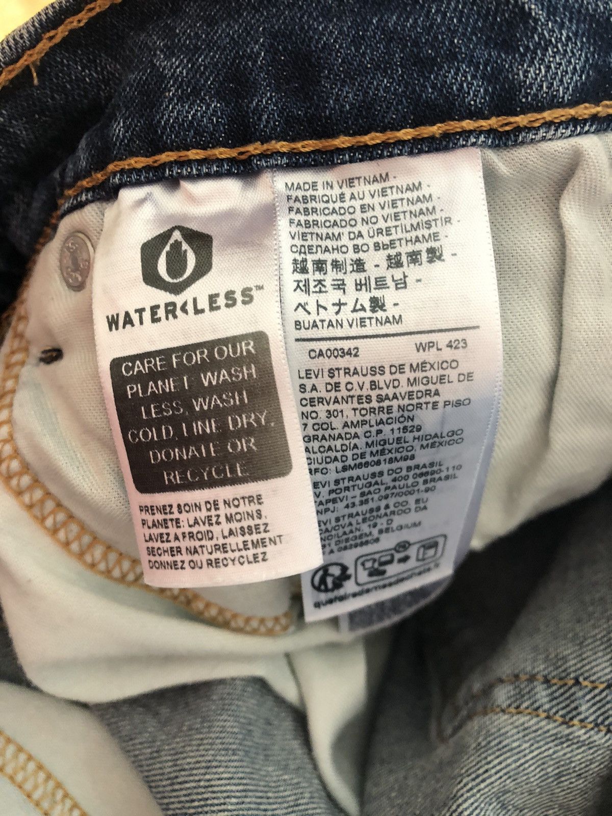 Levi's LEVI’S STRAUSS 502 CLASSIC VINTAGE DENIM JEANS PANTS Size US 33 - 4 Thumbnail