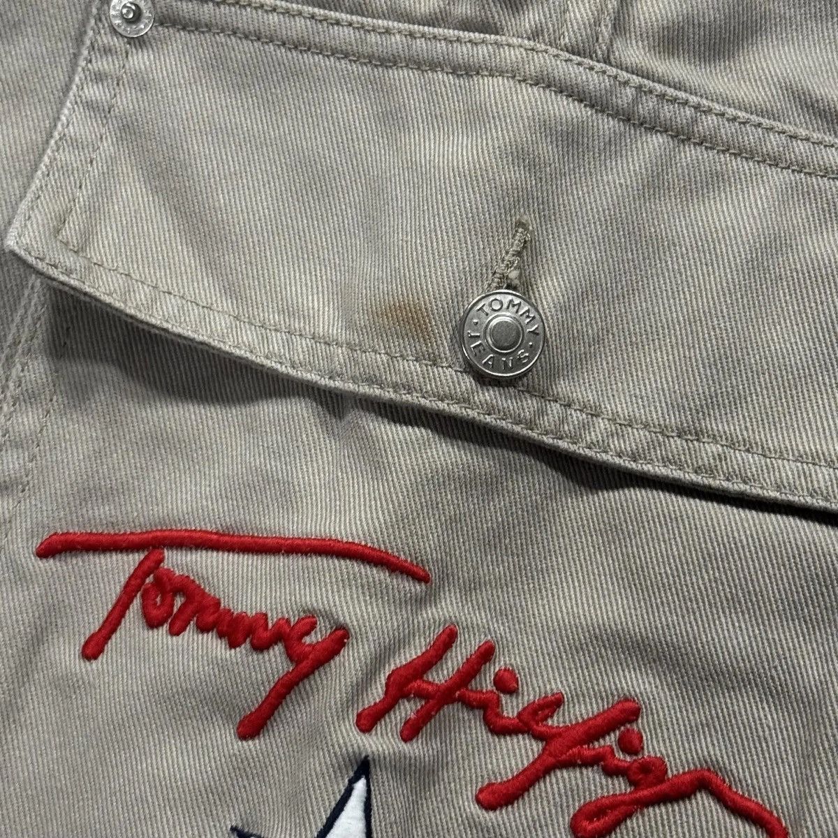 Tommy Hilfiger Vintage Tommy Hilfiger Tommy Jeans Khaki Cargo Shorts 31 Size US 31 - 3 Thumbnail